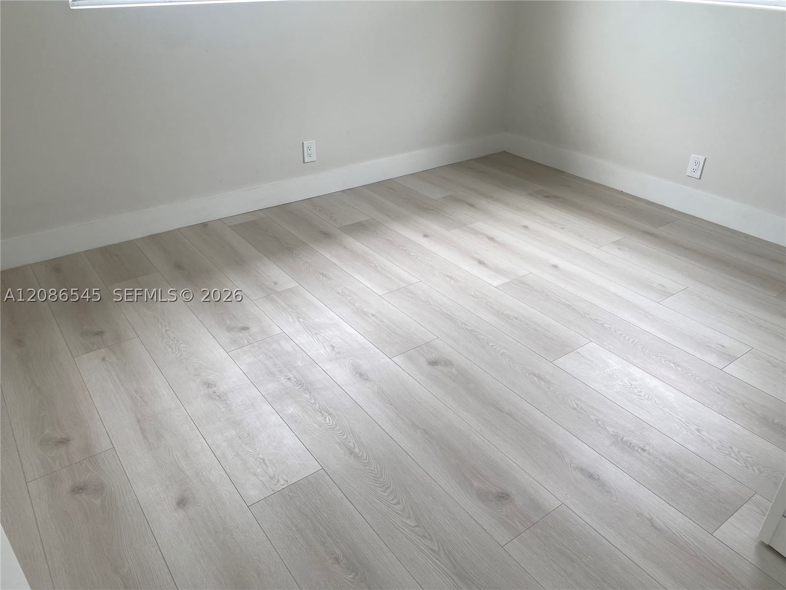 Real estate property located at 5010 22nd St, Broward, Castle Gardens No 2, Lauderhill, FL