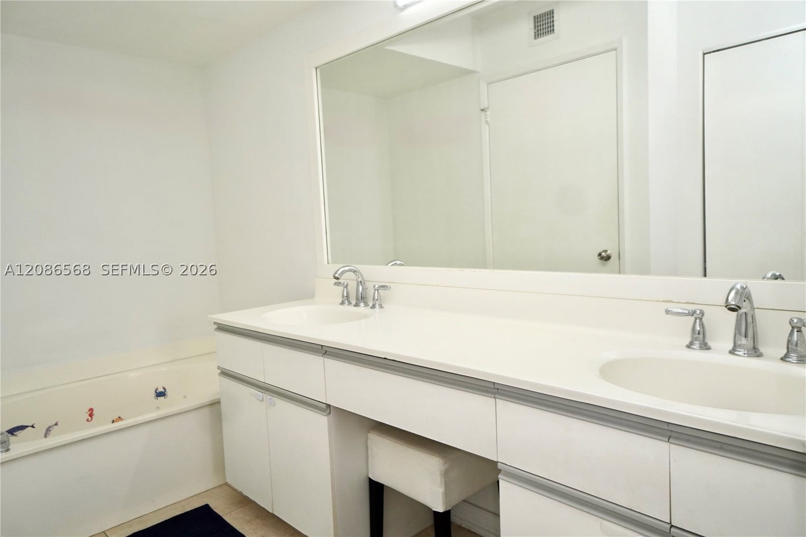 Real estate property located at 3400 192nd St #606, Miami-dade, Mystic Pointe Tower 600 C, Aventura, FL