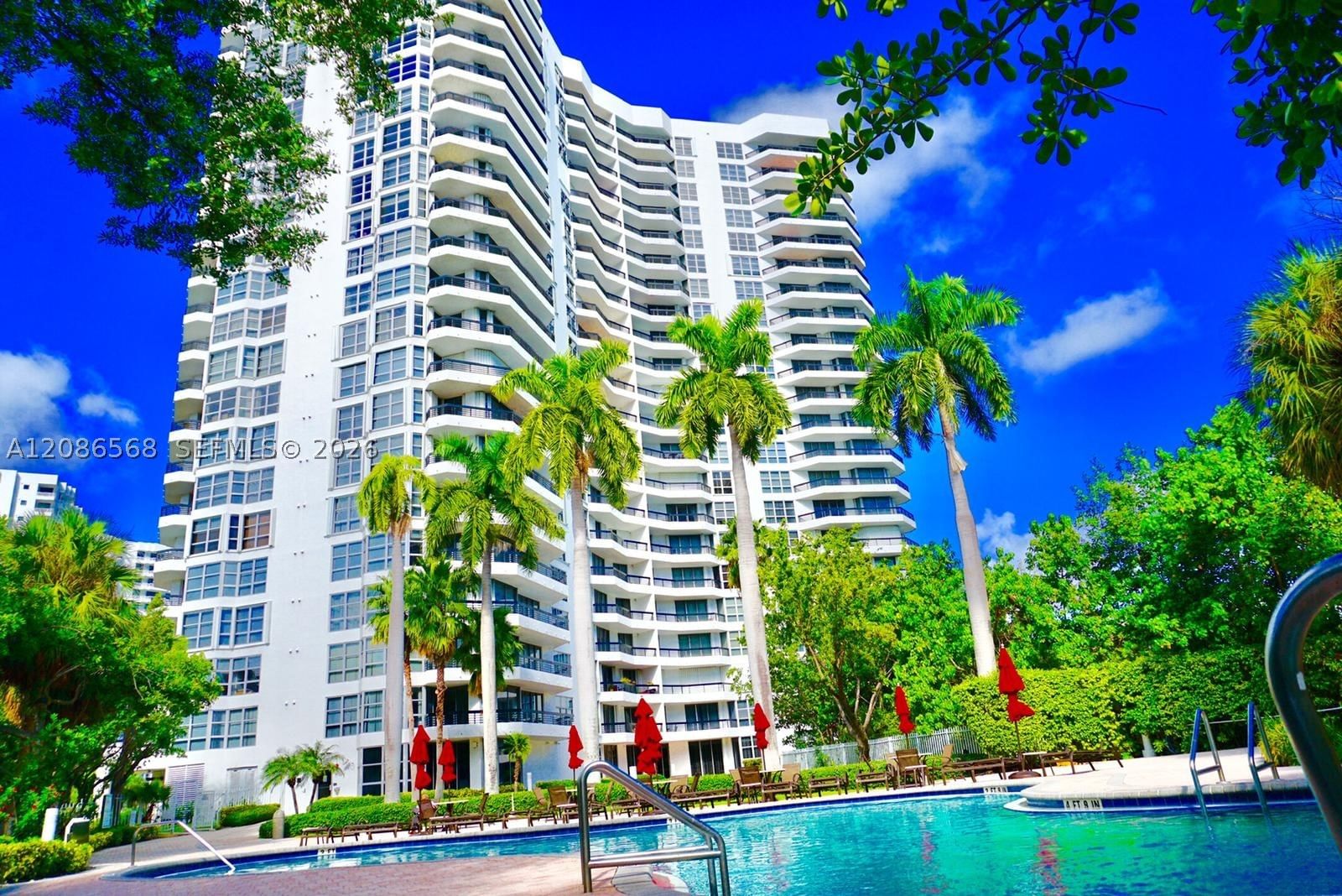 Real estate property located at 3400 192nd St #606, Miami-dade, Mystic Pointe Tower 600 C, Aventura, FL