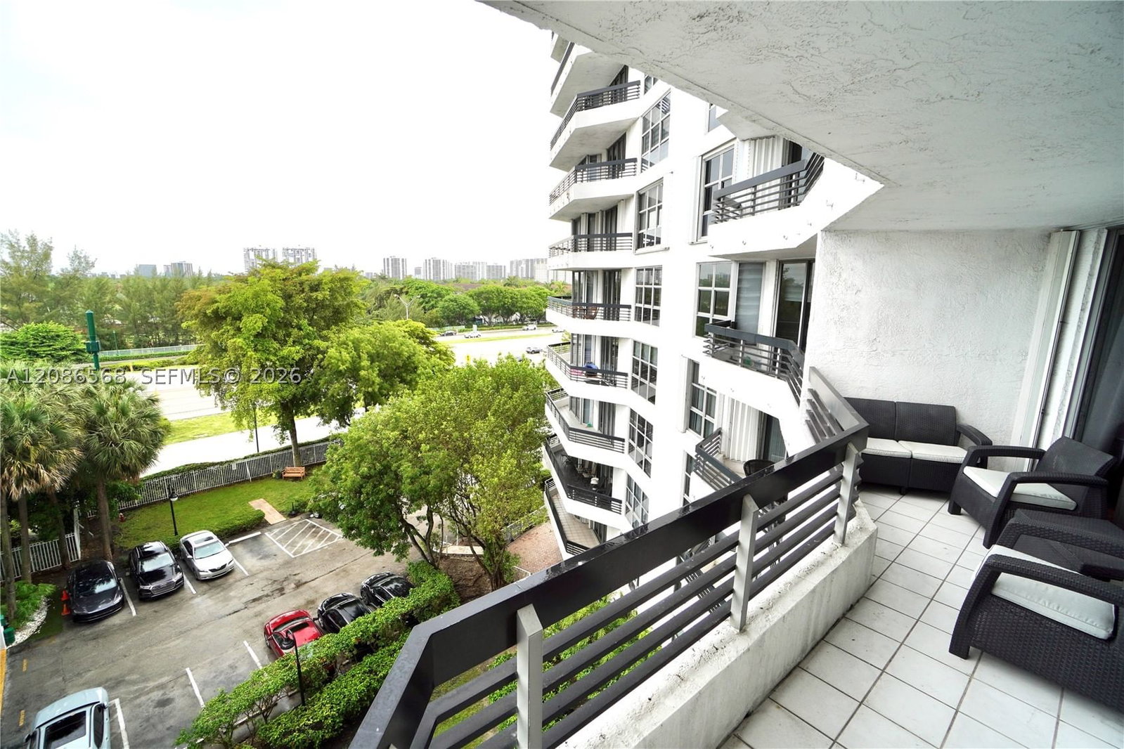 Real estate property located at 3400 192nd St #606, Miami-dade, Mystic Pointe Tower 600 C, Aventura, FL