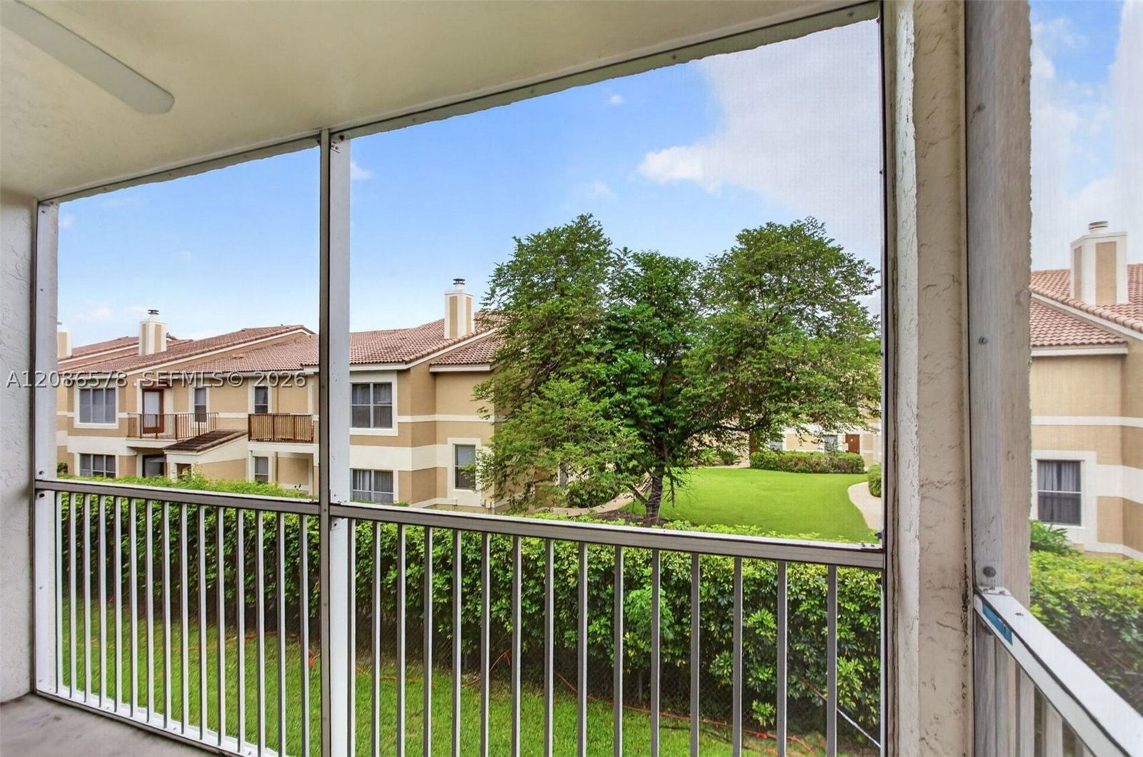 Real estate property located at 2980 Riverside Dr #227-3, Broward, Foxwood Hollow At Coral S, Coral Springs, FL