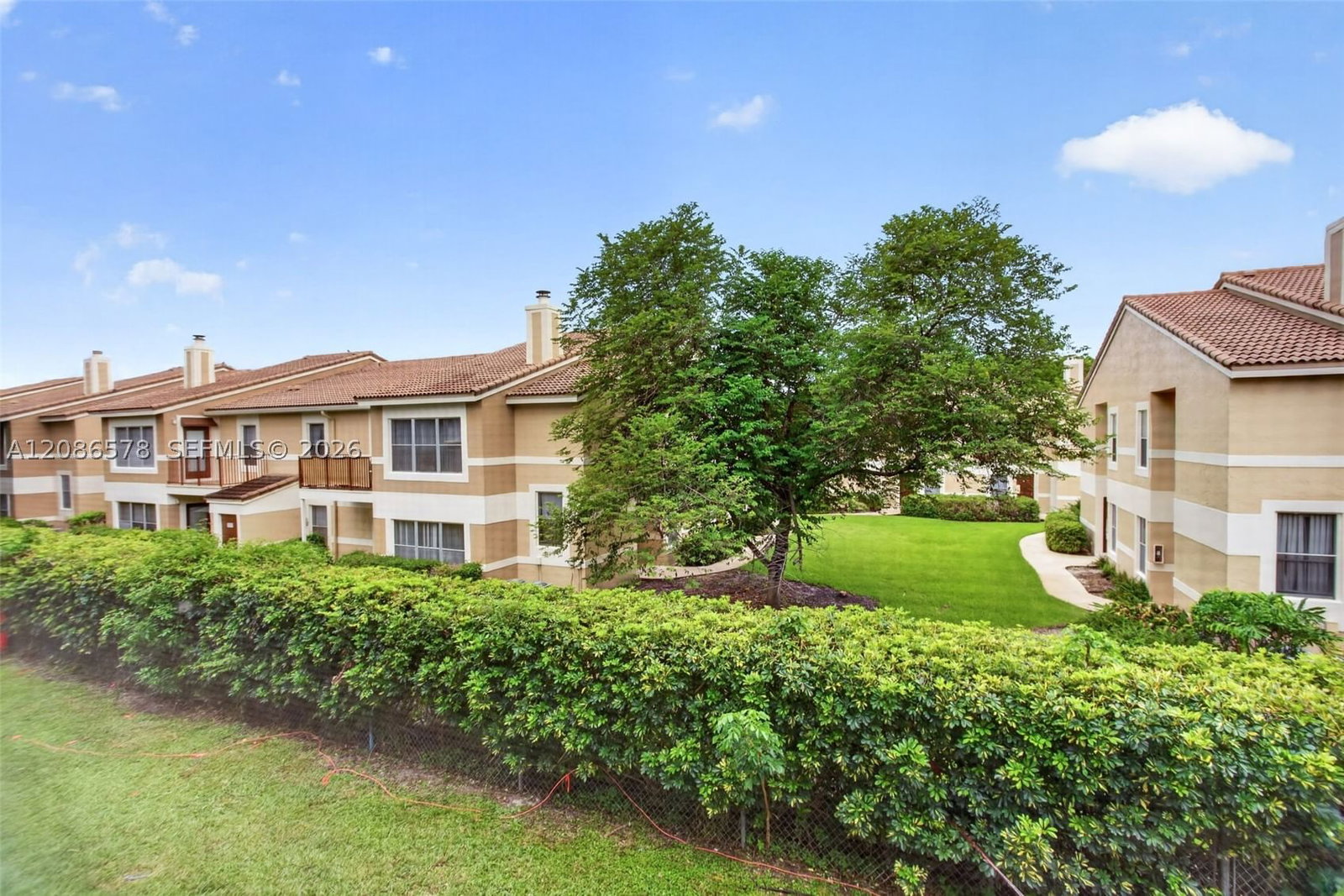 Real estate property located at 2980 Riverside Dr #227-3, Broward, Foxwood Hollow At Coral S, Coral Springs, FL