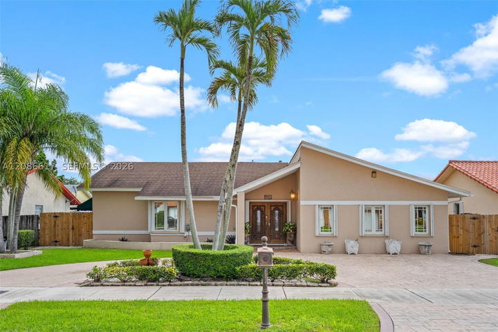Real estate property located at 12855 116th St, Miami-dade, Lindgren Central, Miami, FL