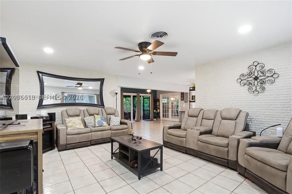 Real estate property located at 341 54th Ave, Broward, Plantation Park Third Add, Plantation, FL