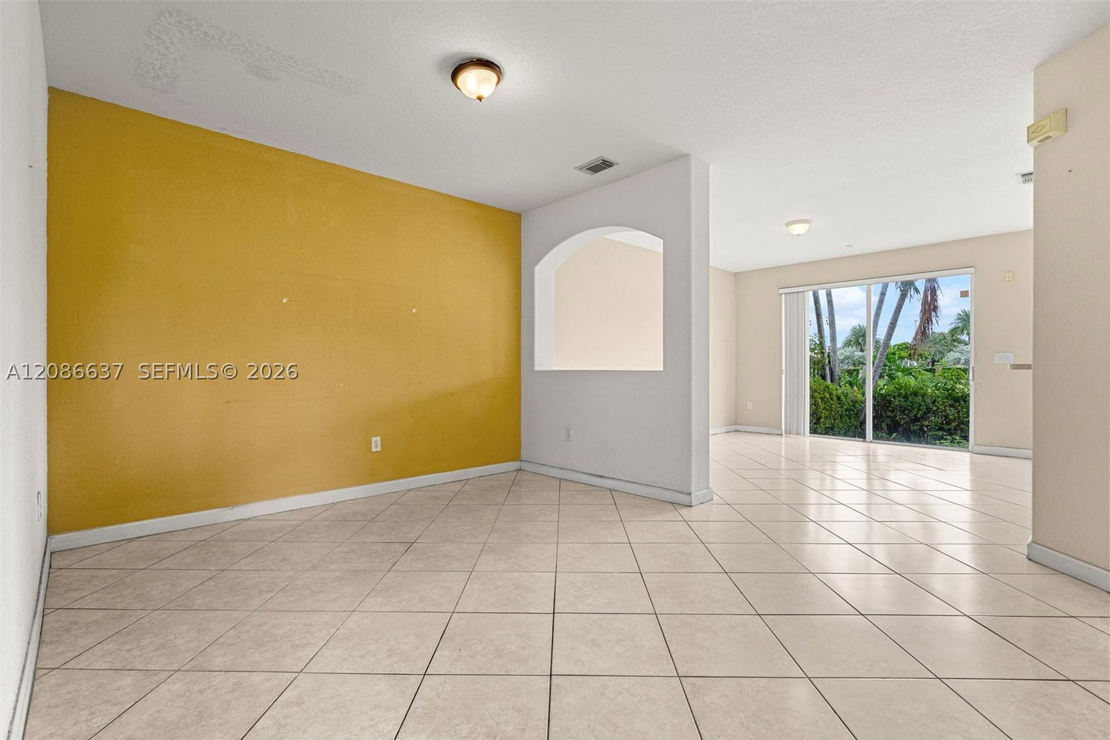 Real estate property located at 11401 76th Ter, Miami-dade, Doral Isles North Sec Two, Doral, FL