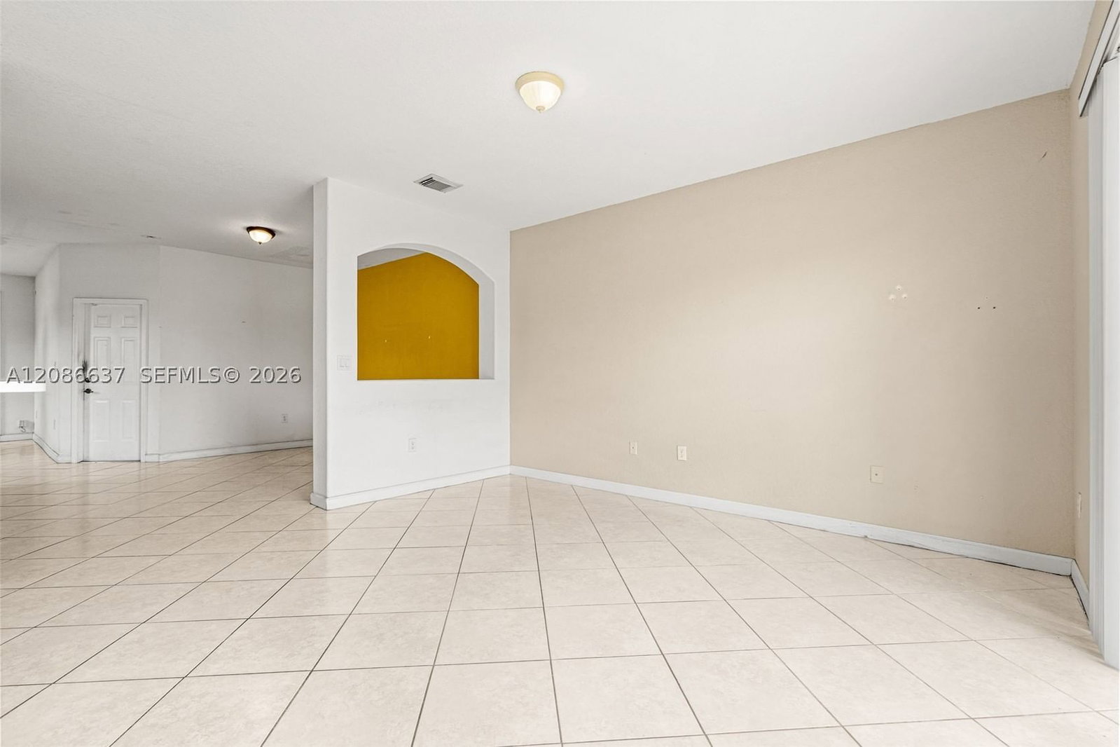 Real estate property located at 11401 76th Ter, Miami-dade, Doral Isles North Sec Two, Doral, FL