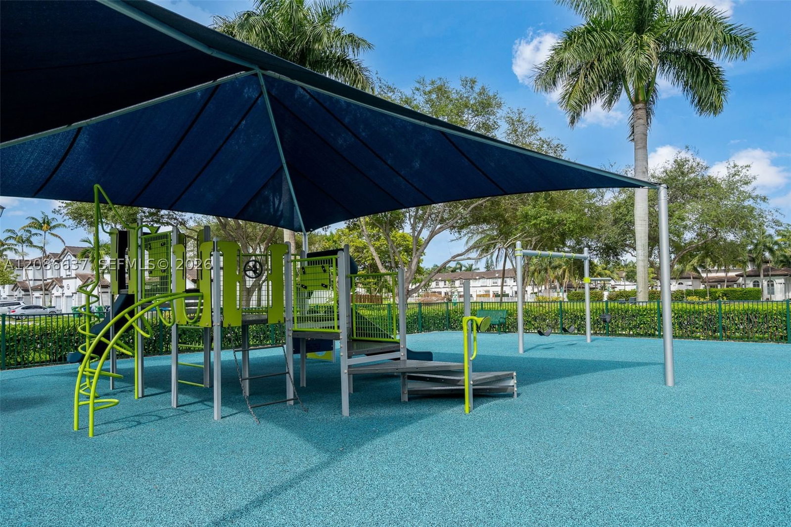 Real estate property located at 11401 76th Ter, Miami-dade, Doral Isles North Sec Two, Doral, FL
