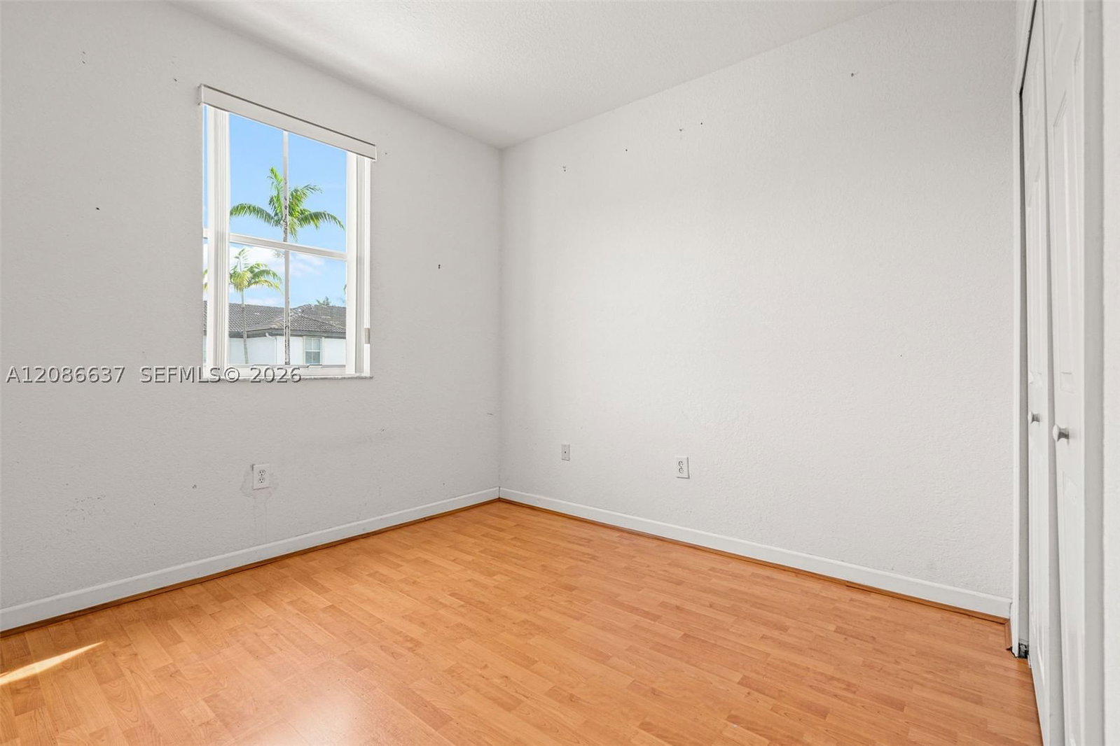 Real estate property located at 11401 76th Ter, Miami-dade, Doral Isles North Sec Two, Doral, FL