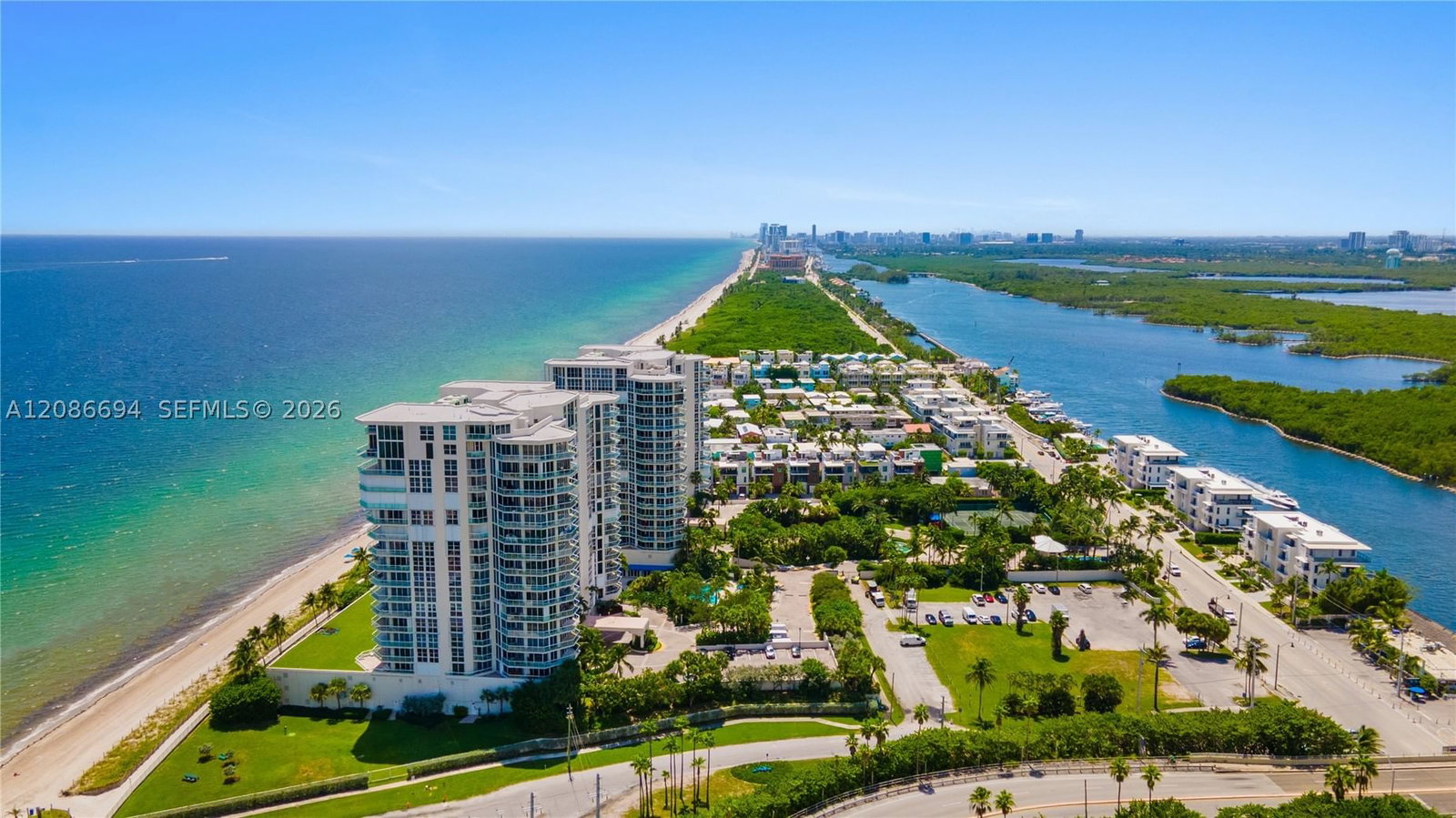 Real estate property located at 6051 Ocean Dr #1601, Broward, Renaissance On The Ocean, Hollywood, FL