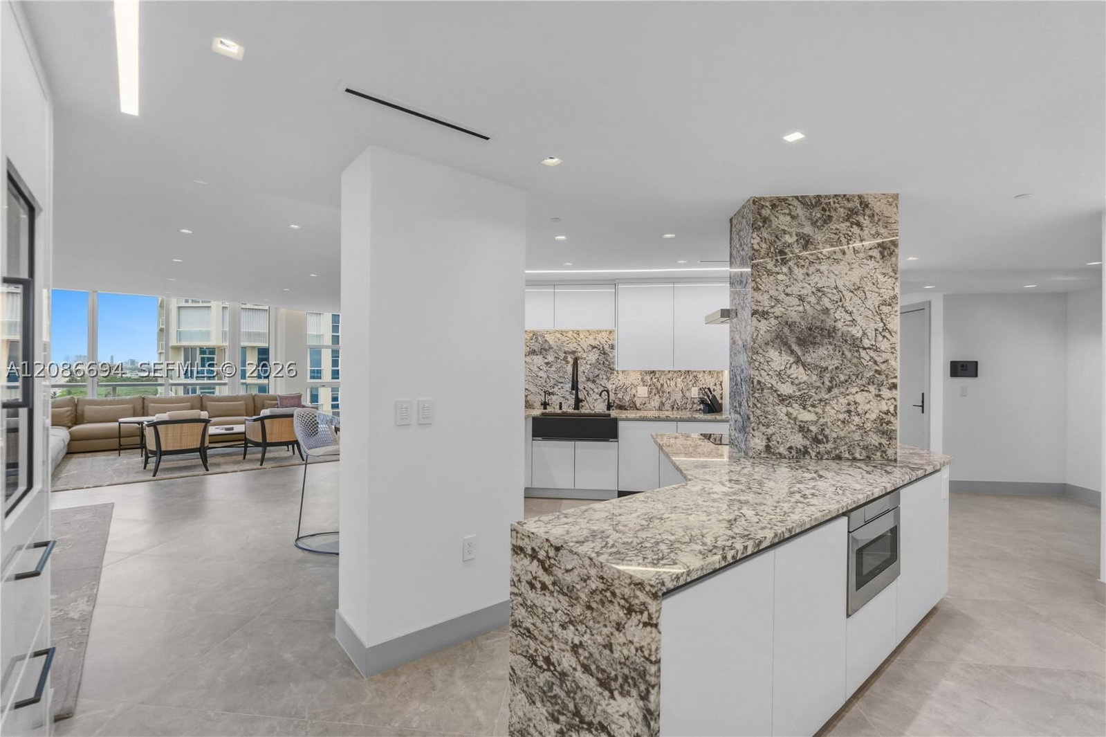Real estate property located at 6051 Ocean Dr #1601, Broward, Renaissance On The Ocean, Hollywood, FL