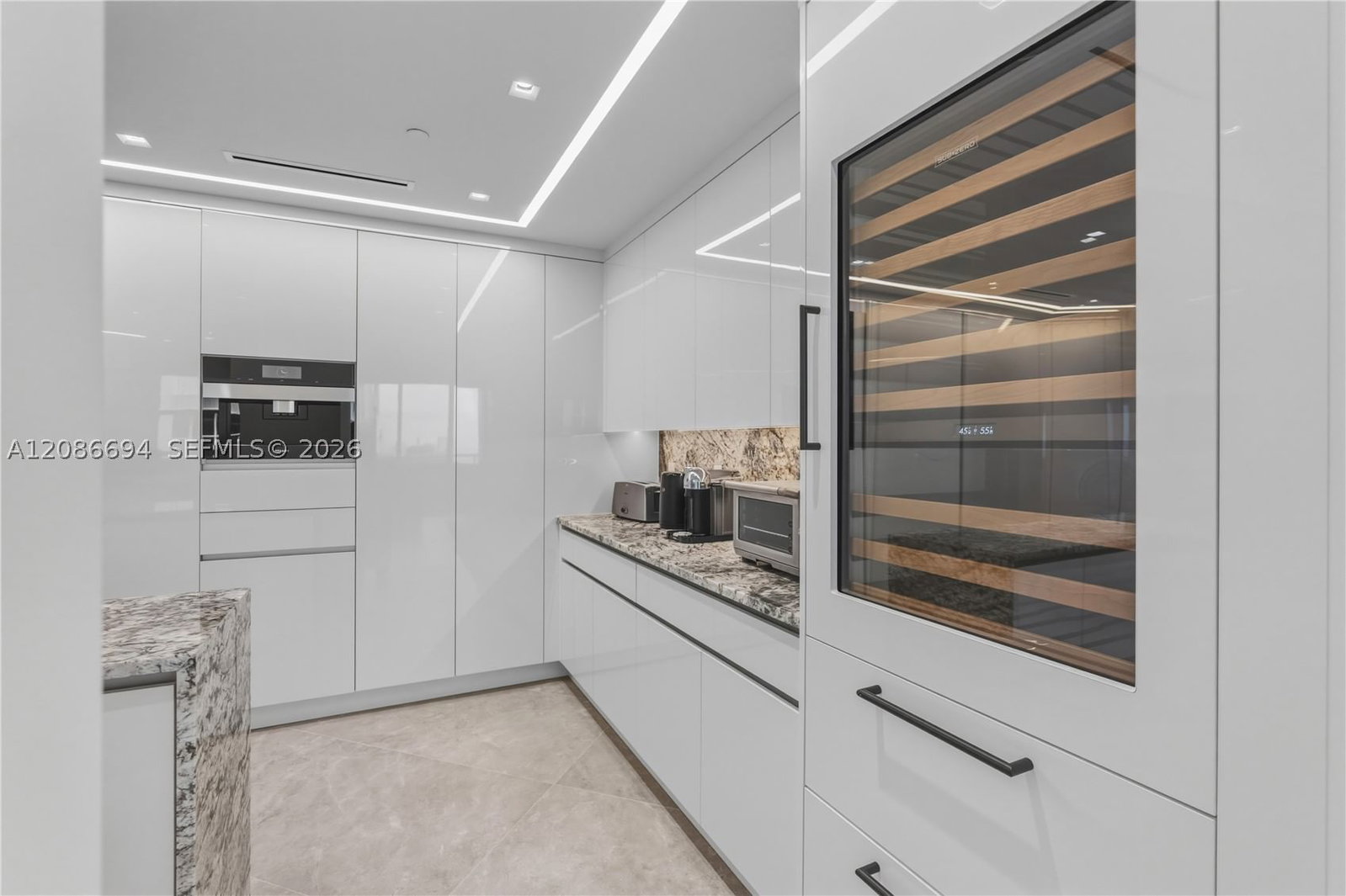Real estate property located at 6051 Ocean Dr #1601, Broward, Renaissance On The Ocean, Hollywood, FL