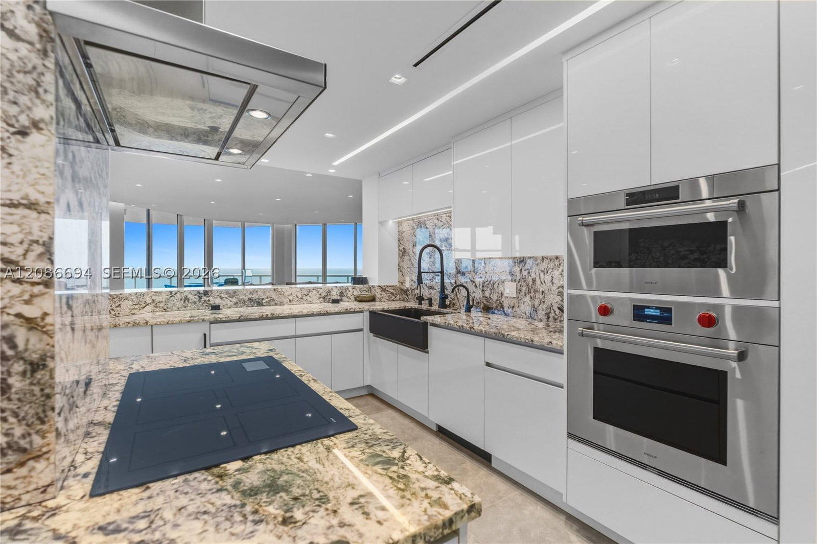 Real estate property located at 6051 Ocean Dr #1601, Broward, Renaissance On The Ocean, Hollywood, FL