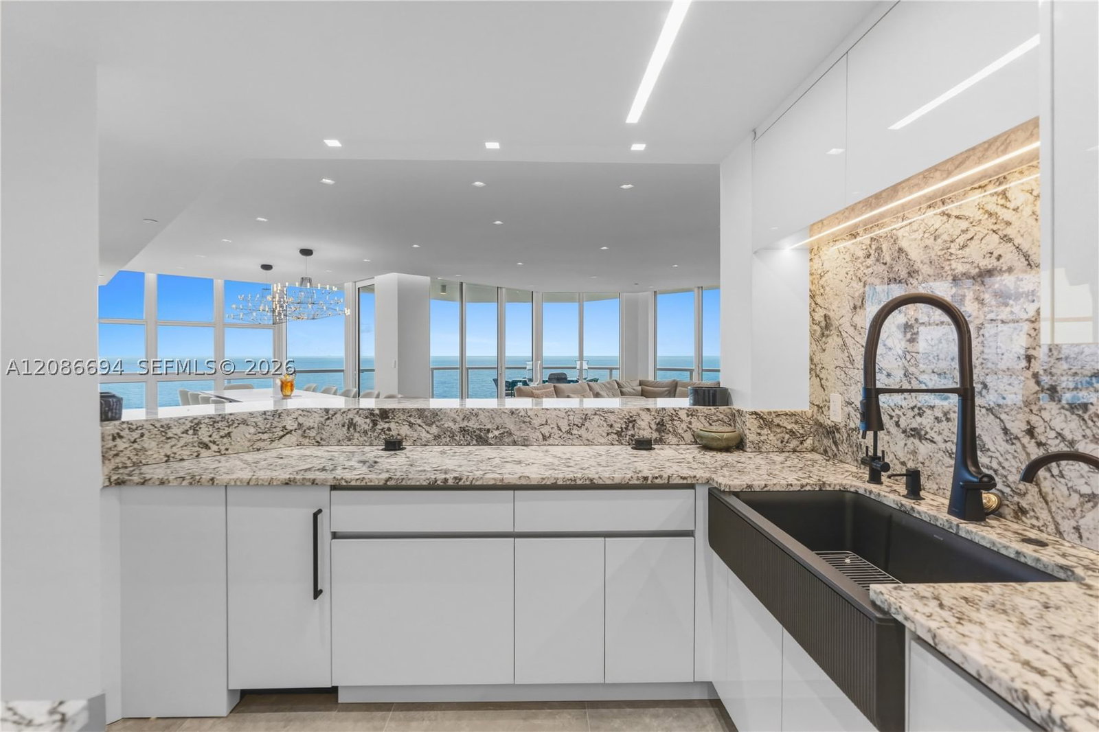 Real estate property located at 6051 Ocean Dr #1601, Broward, Renaissance On The Ocean, Hollywood, FL