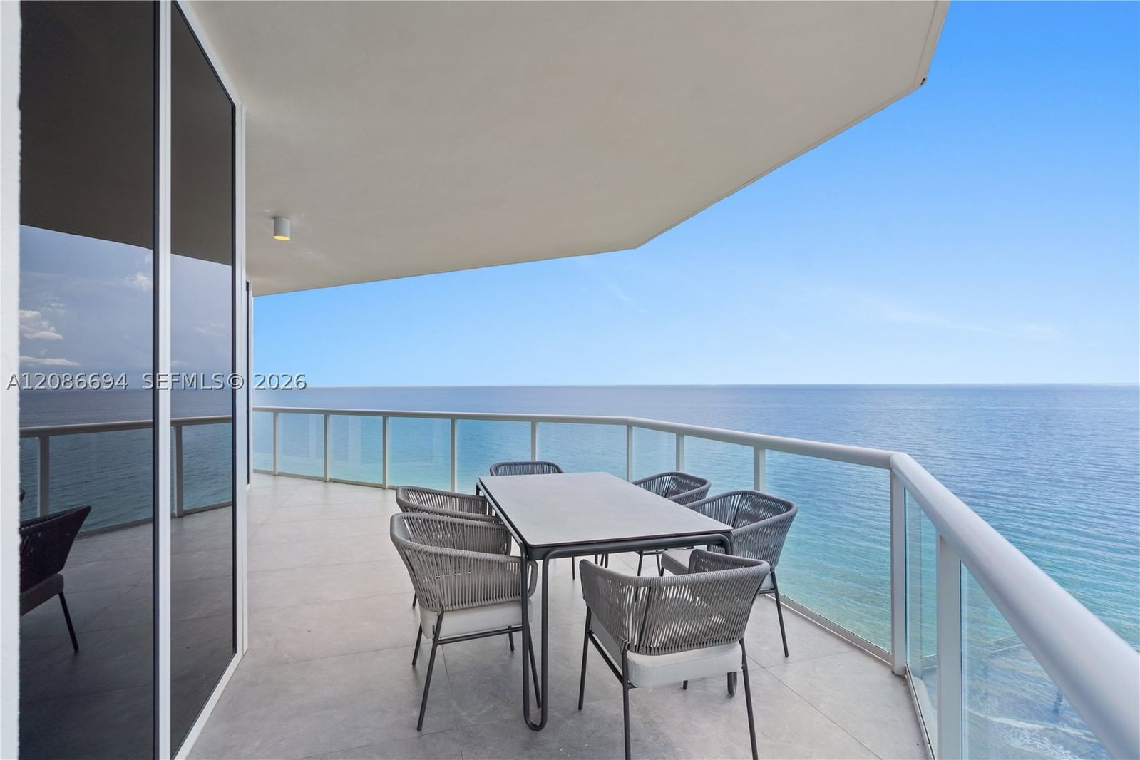 Real estate property located at 6051 Ocean Dr #1601, Broward, Renaissance On The Ocean, Hollywood, FL