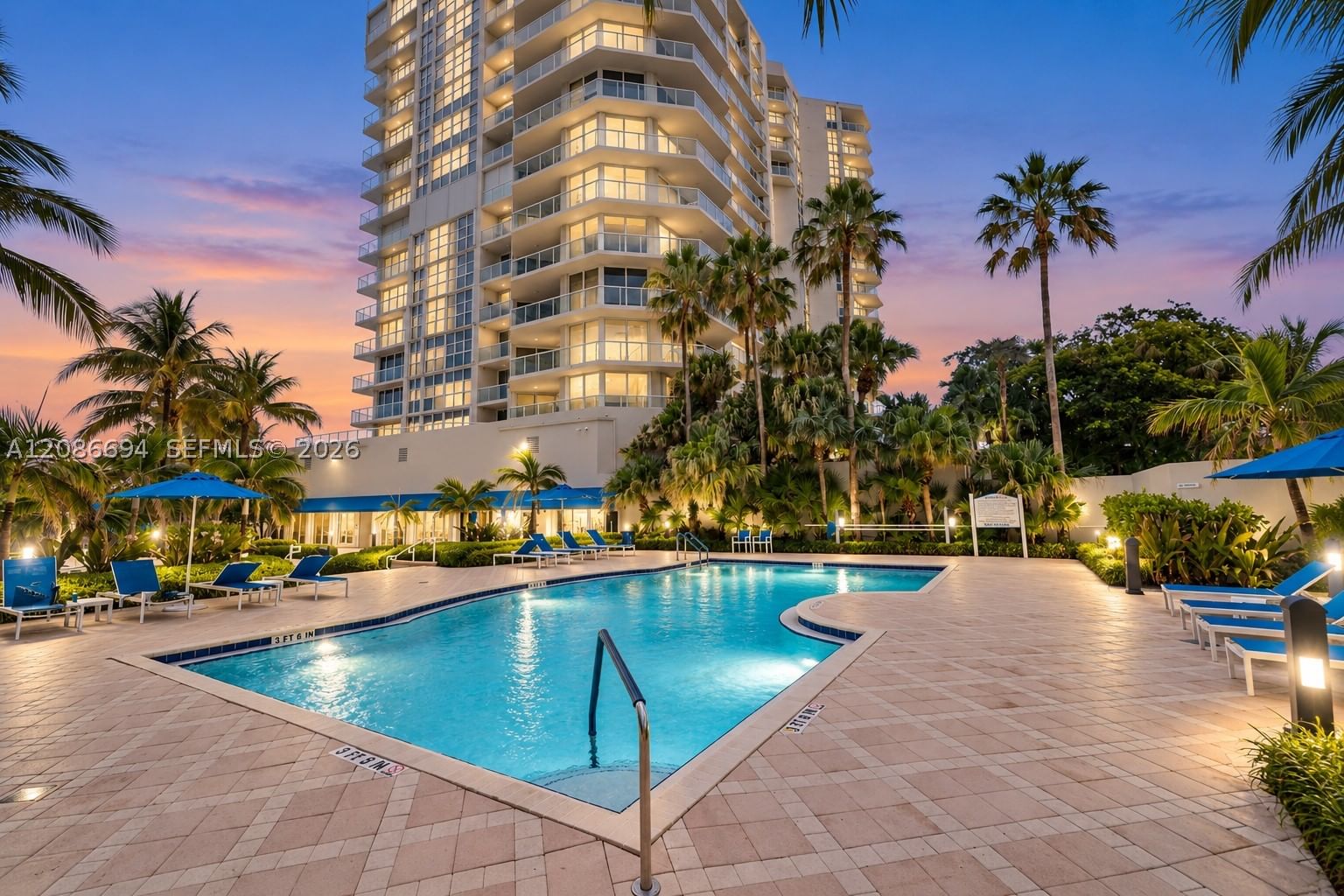 Real estate property located at 6051 Ocean Dr #1601, Broward, Renaissance On The Ocean, Hollywood, FL