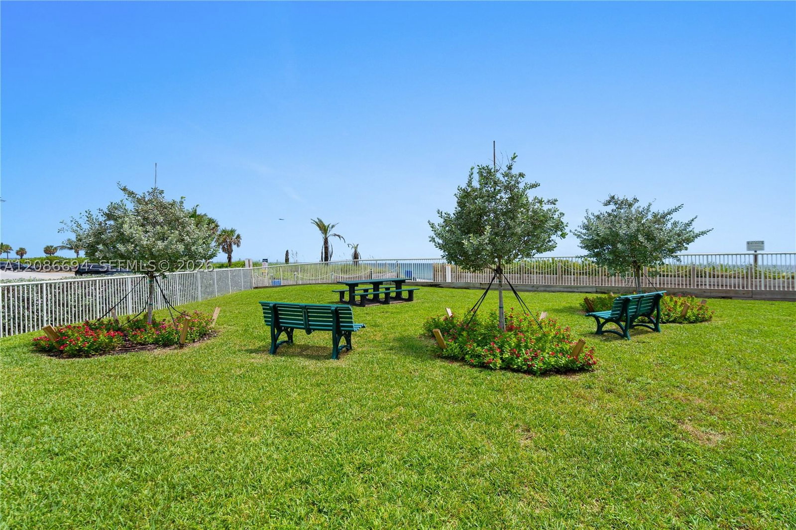 Real estate property located at 6051 Ocean Dr #1601, Broward, Renaissance On The Ocean, Hollywood, FL