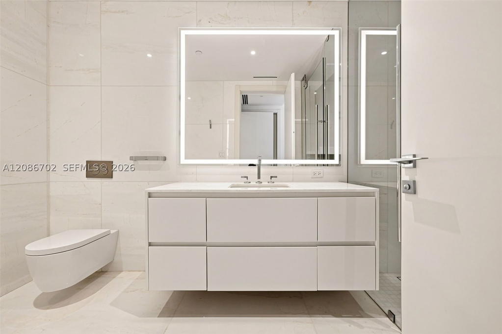 Real estate property located at 300 Biscayne Blvd Way #1106, Miami-dade, Aston Martin Residences, Miami, FL