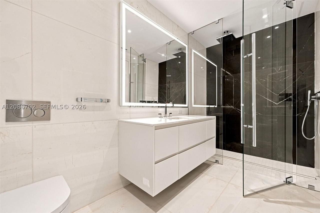 Real estate property located at 300 Biscayne Blvd Way #1106, Miami-dade, Aston Martin Residences, Miami, FL