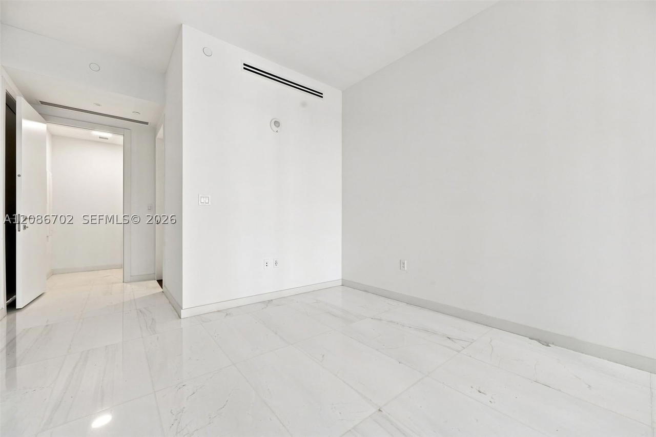 Real estate property located at 300 Biscayne Blvd Way #1106, Miami-dade, Aston Martin Residences, Miami, FL