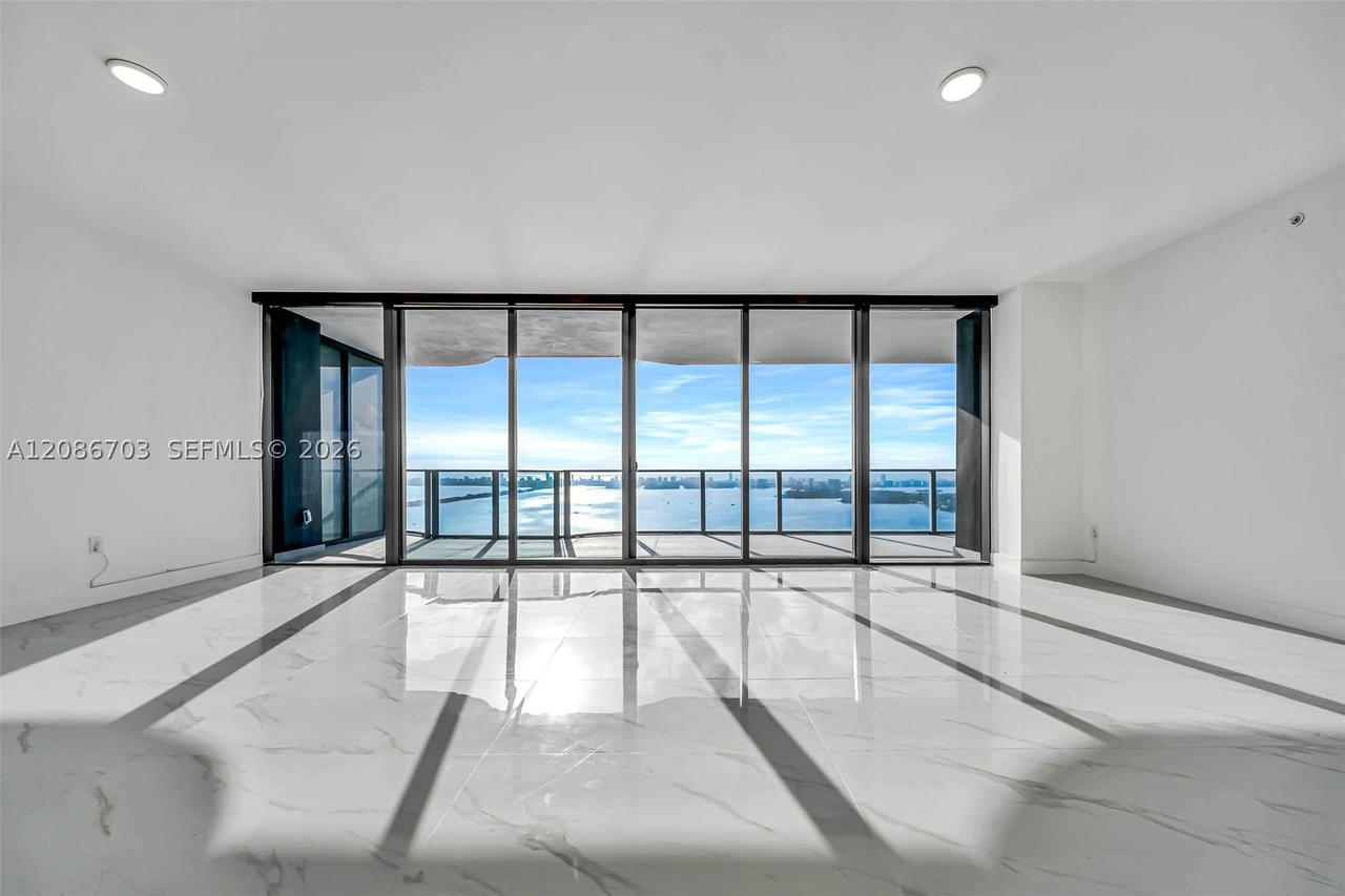 Real estate property located at 725 NE 24TH ST #3002A, Miami-dade, Aria Reserve North Condo, Miami, FL