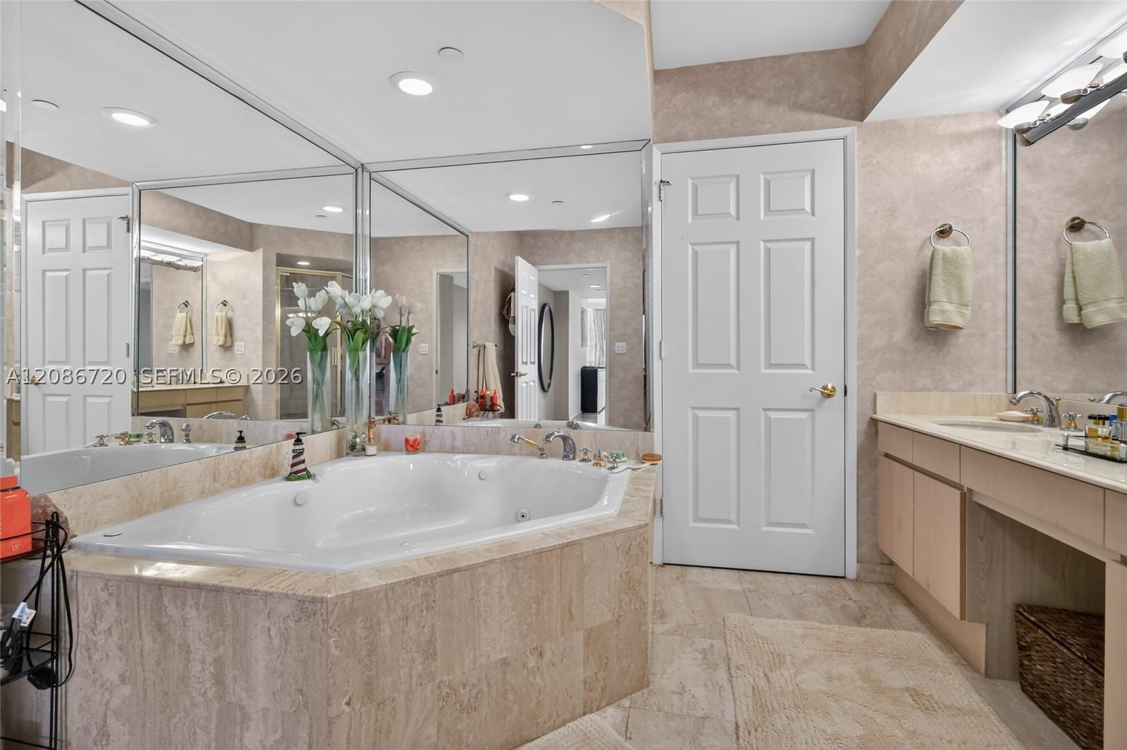 Real estate property located at 18671 Collins Ave #2501, Miami-dade, Millennium Condo, Sunny Isles Beach, FL