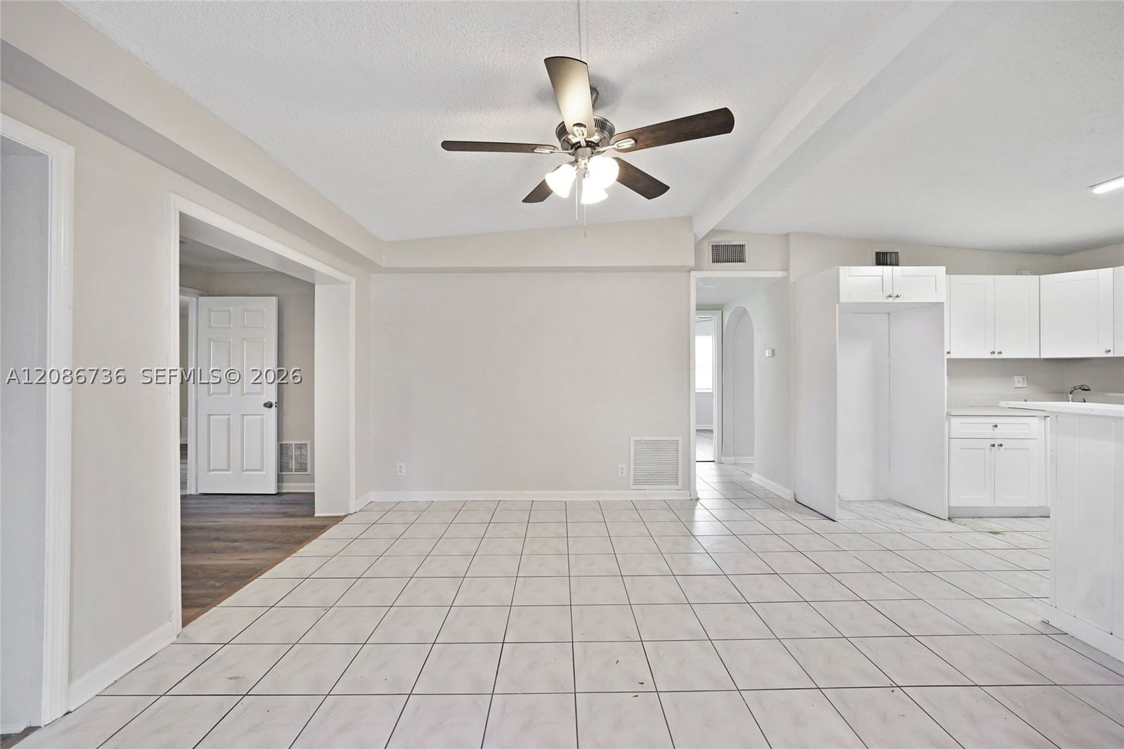 Real estate property located at 5618 Cinnamon Dr, Palm Beach, Forest Hill Village, West Palm Beach, FL