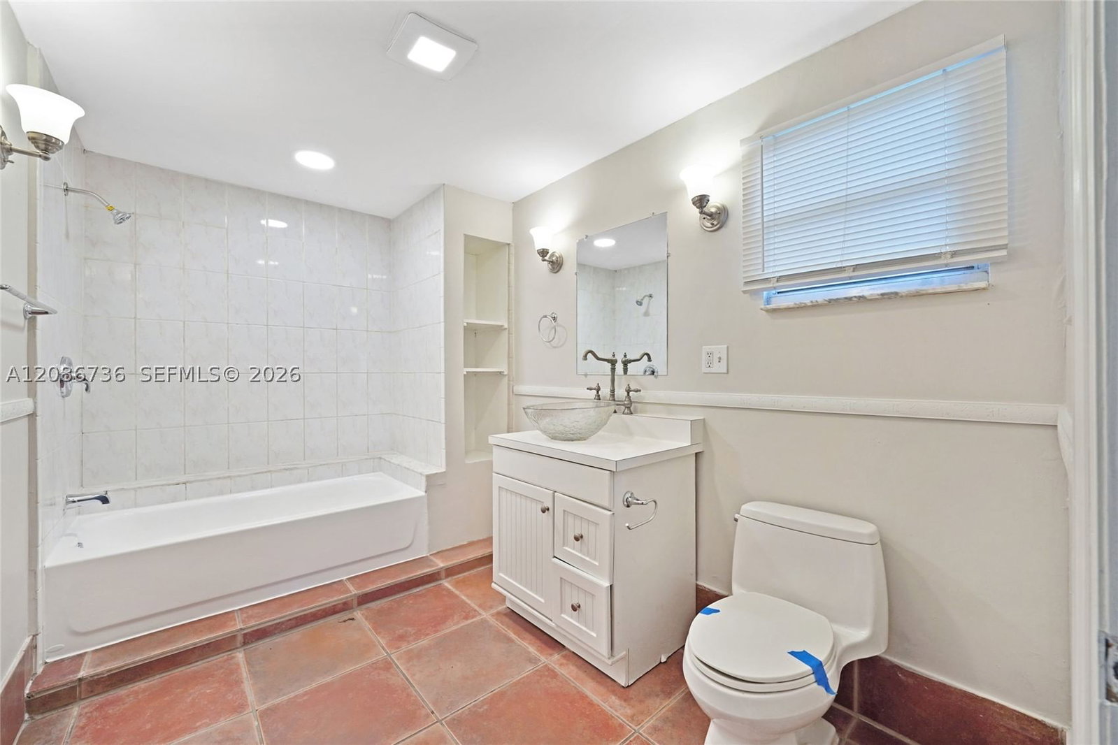 Real estate property located at 5618 Cinnamon Dr, Palm Beach, Forest Hill Village, West Palm Beach, FL