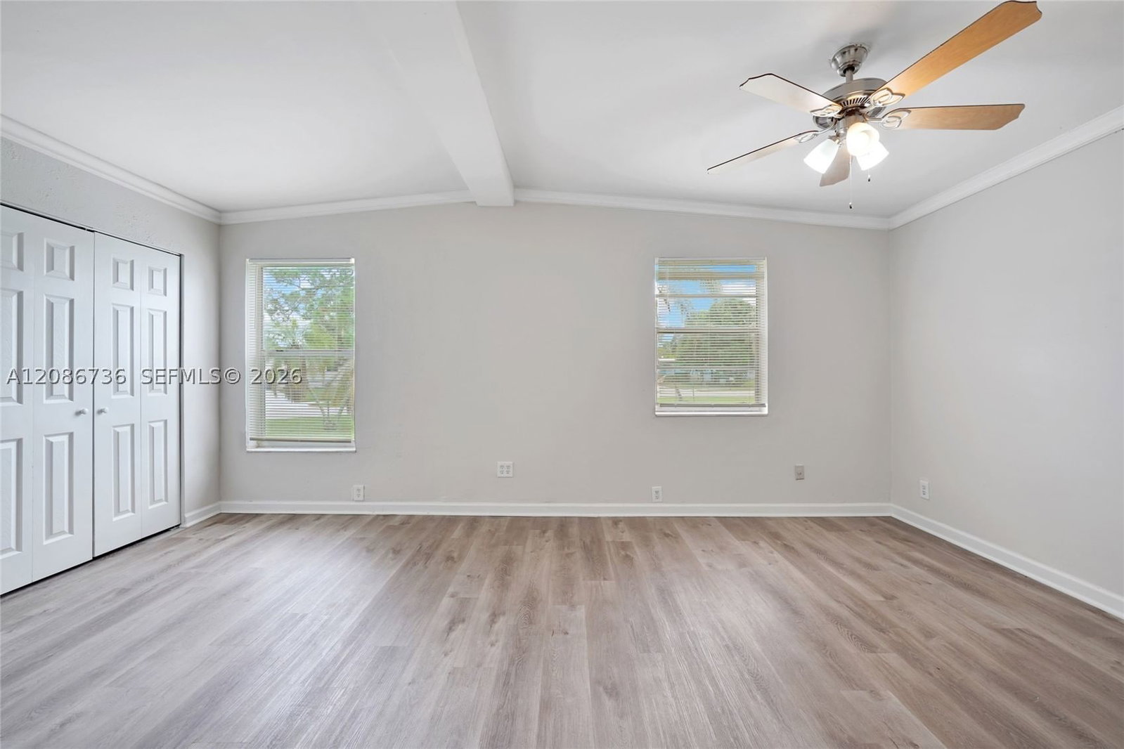 Real estate property located at 5618 Cinnamon Dr, Palm Beach, Forest Hill Village, West Palm Beach, FL