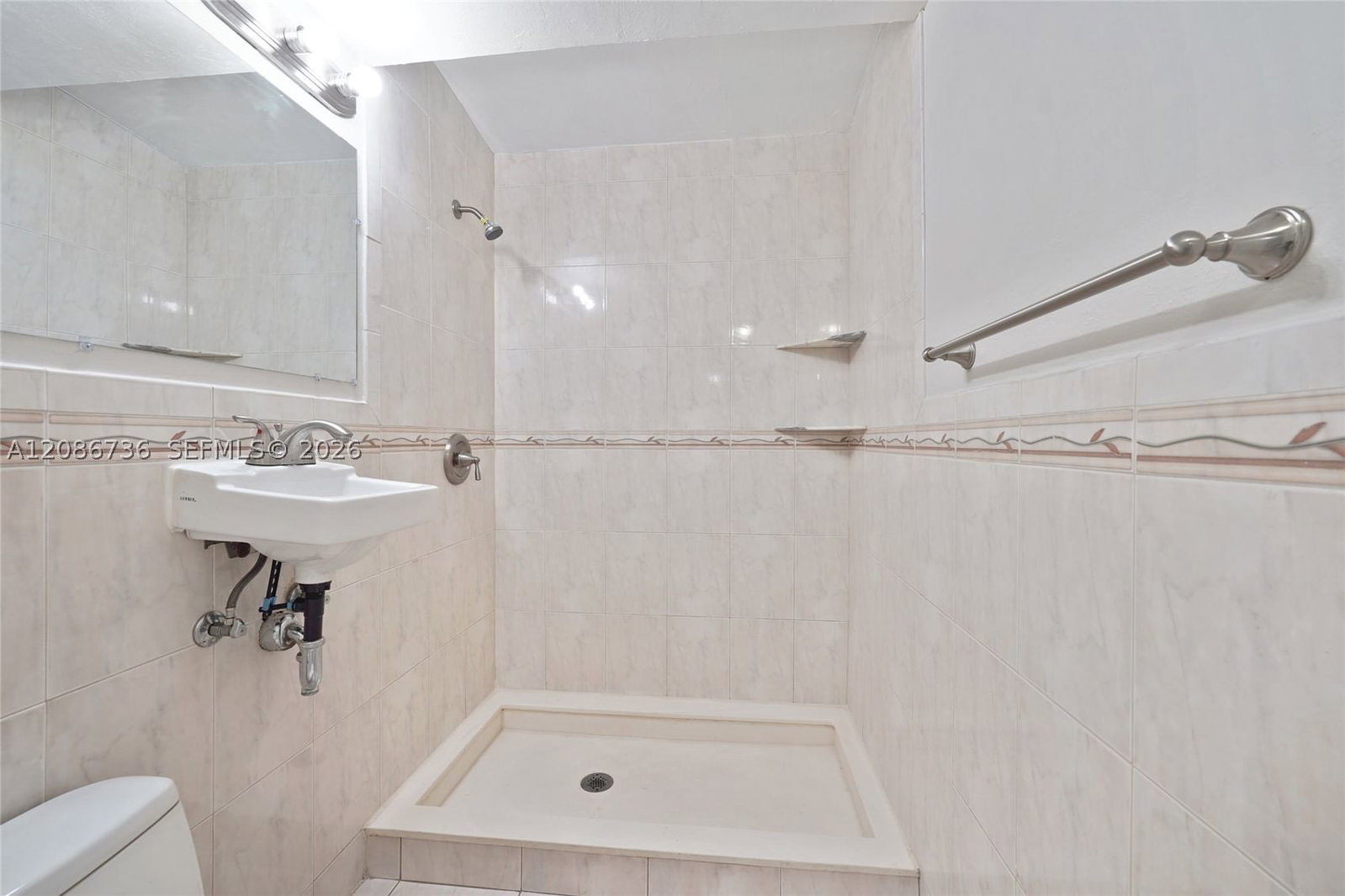 Real estate property located at 5618 Cinnamon Dr, Palm Beach, Forest Hill Village, West Palm Beach, FL