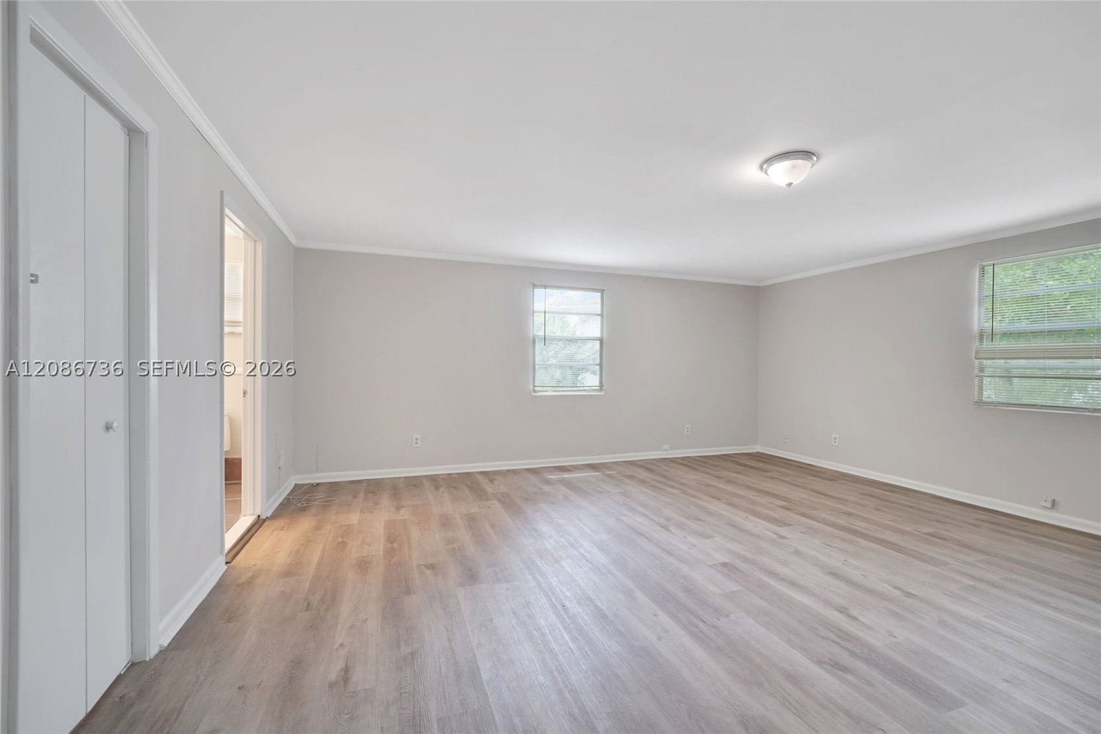 Real estate property located at 5618 Cinnamon Dr, Palm Beach, Forest Hill Village, West Palm Beach, FL