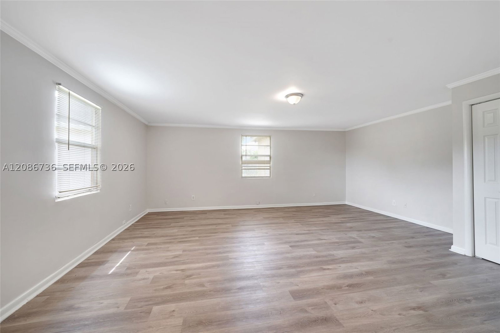 Real estate property located at 5618 Cinnamon Dr, Palm Beach, Forest Hill Village, West Palm Beach, FL