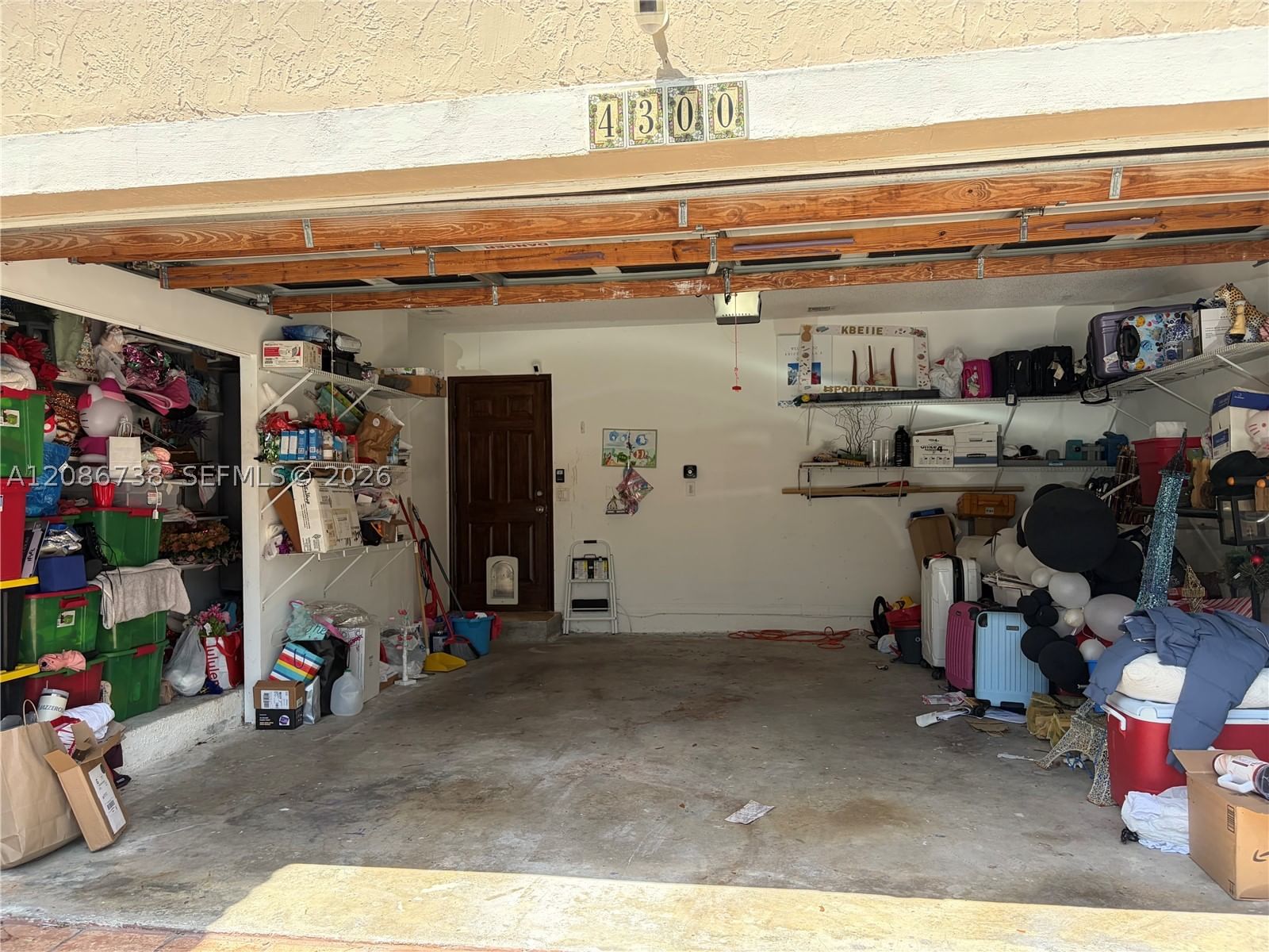 Real estate property located at 4300 153rd Ave, Broward, Replat Of Country Lakes, Miramar, FL
