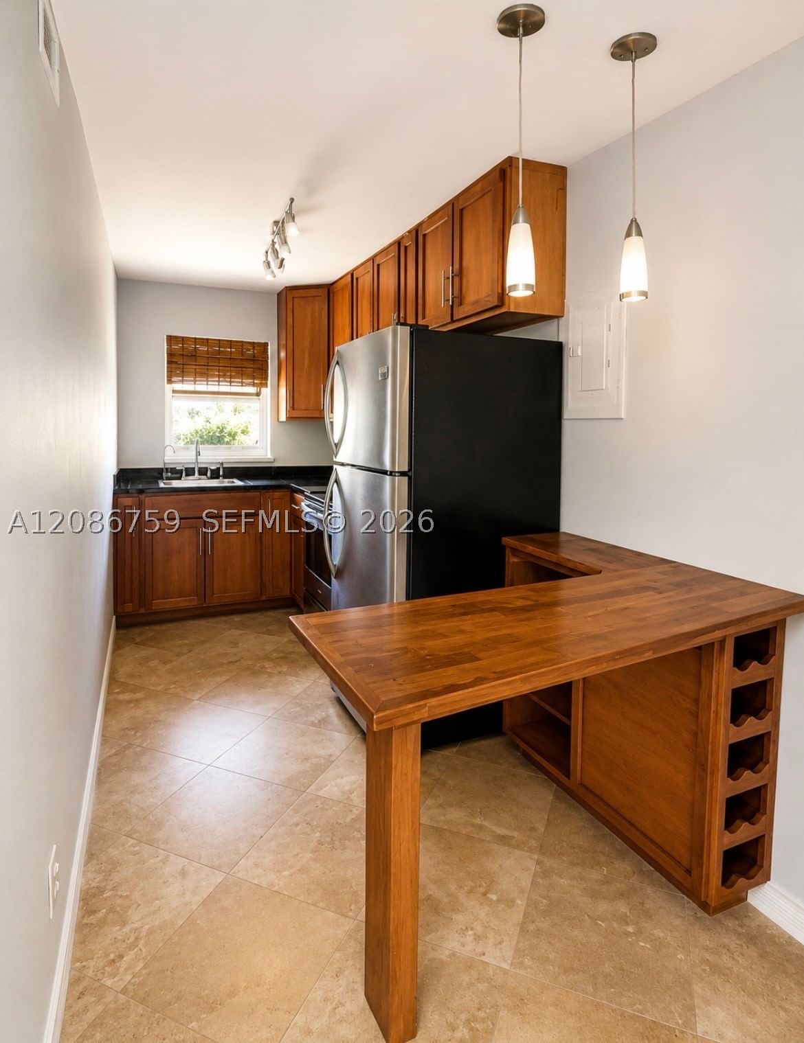 Real estate property located at 1000 15th St #205, Broward, Harbordale Condo, Fort Lauderdale, FL