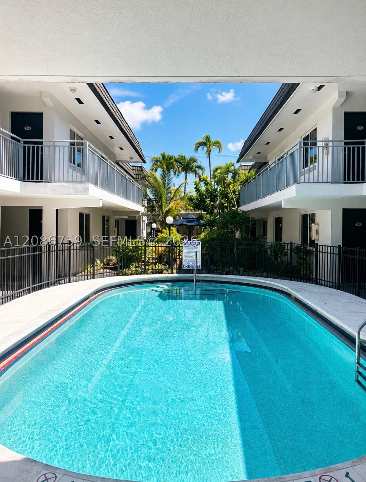Real estate property located at 1000 15th St #205, Broward, Harbordale Condo, Fort Lauderdale, FL