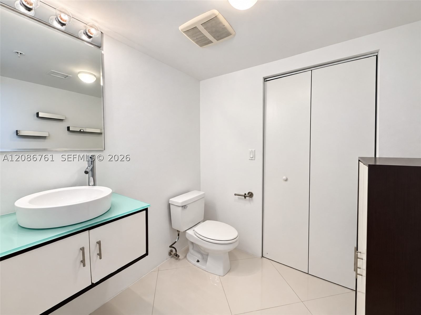 Real estate property located at 16699 Collins Ave #1610, Miami-dade, La Perla Condo, Sunny Isles Beach, FL