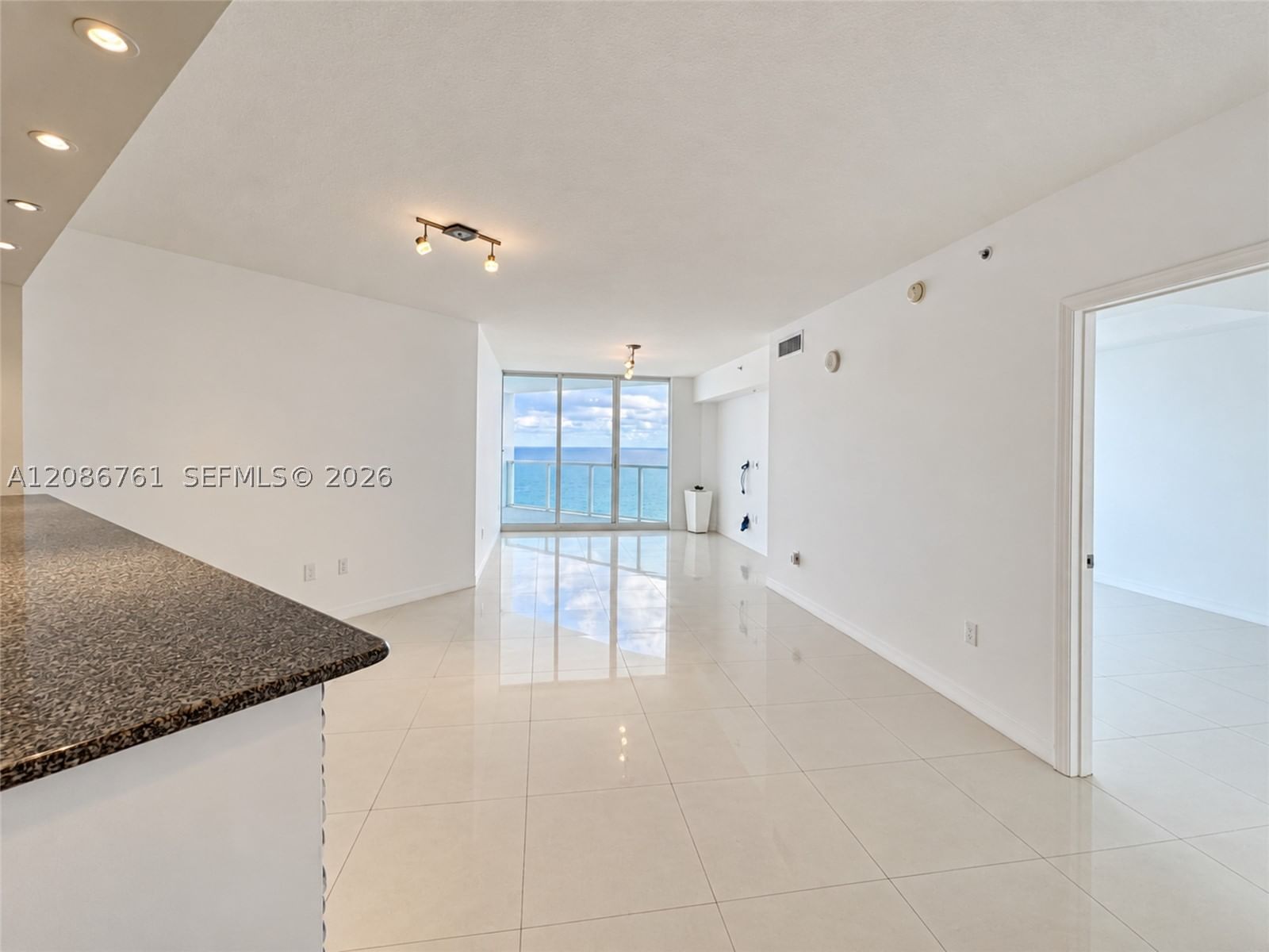Real estate property located at 16699 Collins Ave #1610, Miami-dade, La Perla Condo, Sunny Isles Beach, FL