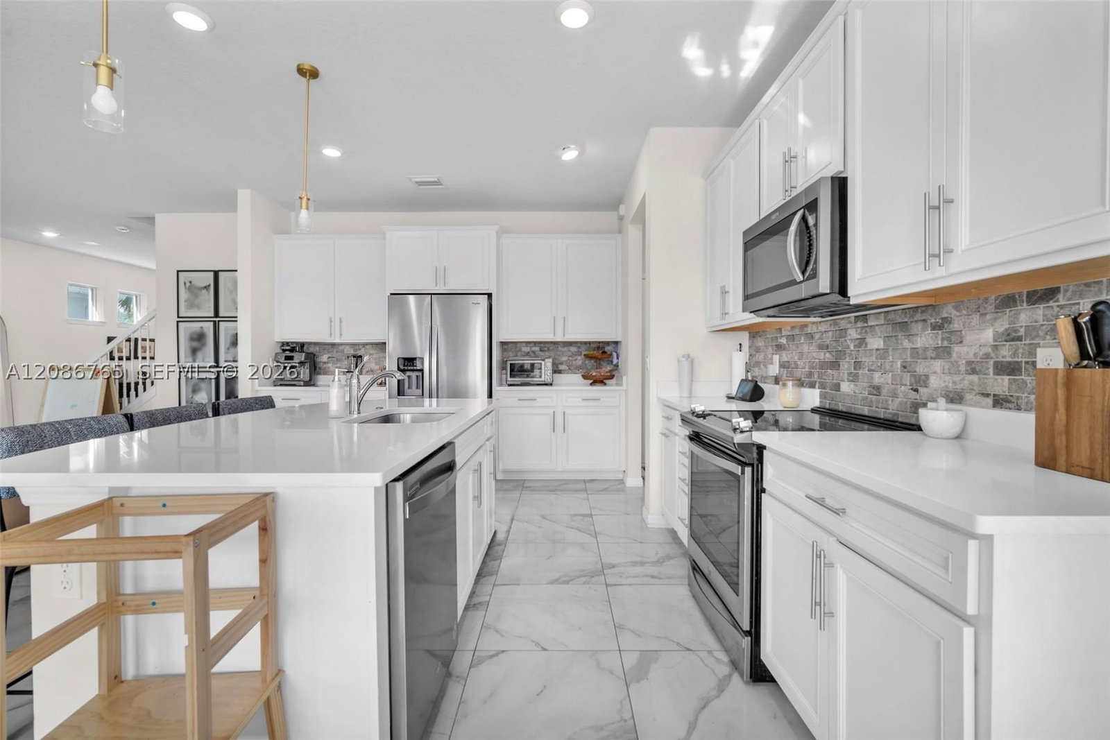 Real estate property located at 1487 Pongam Ter, Broward, Hillcrest Country Club So, Hollywood, FL