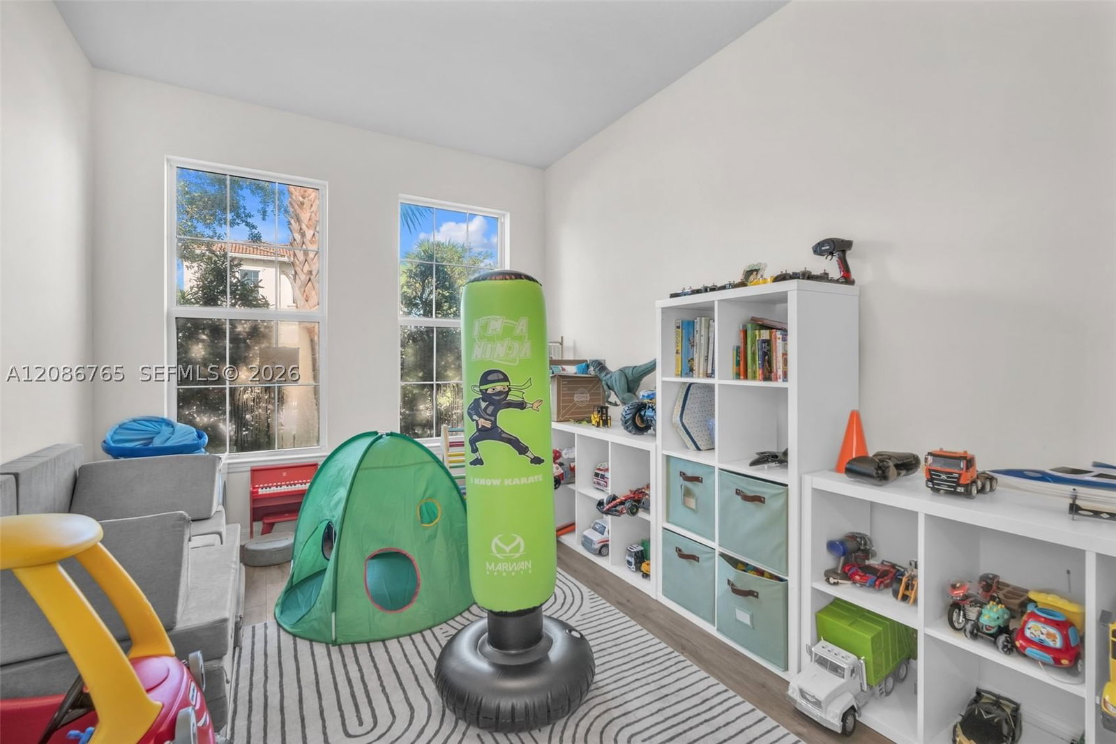 Real estate property located at 1487 Pongam Ter, Broward, Hillcrest Country Club So, Hollywood, FL