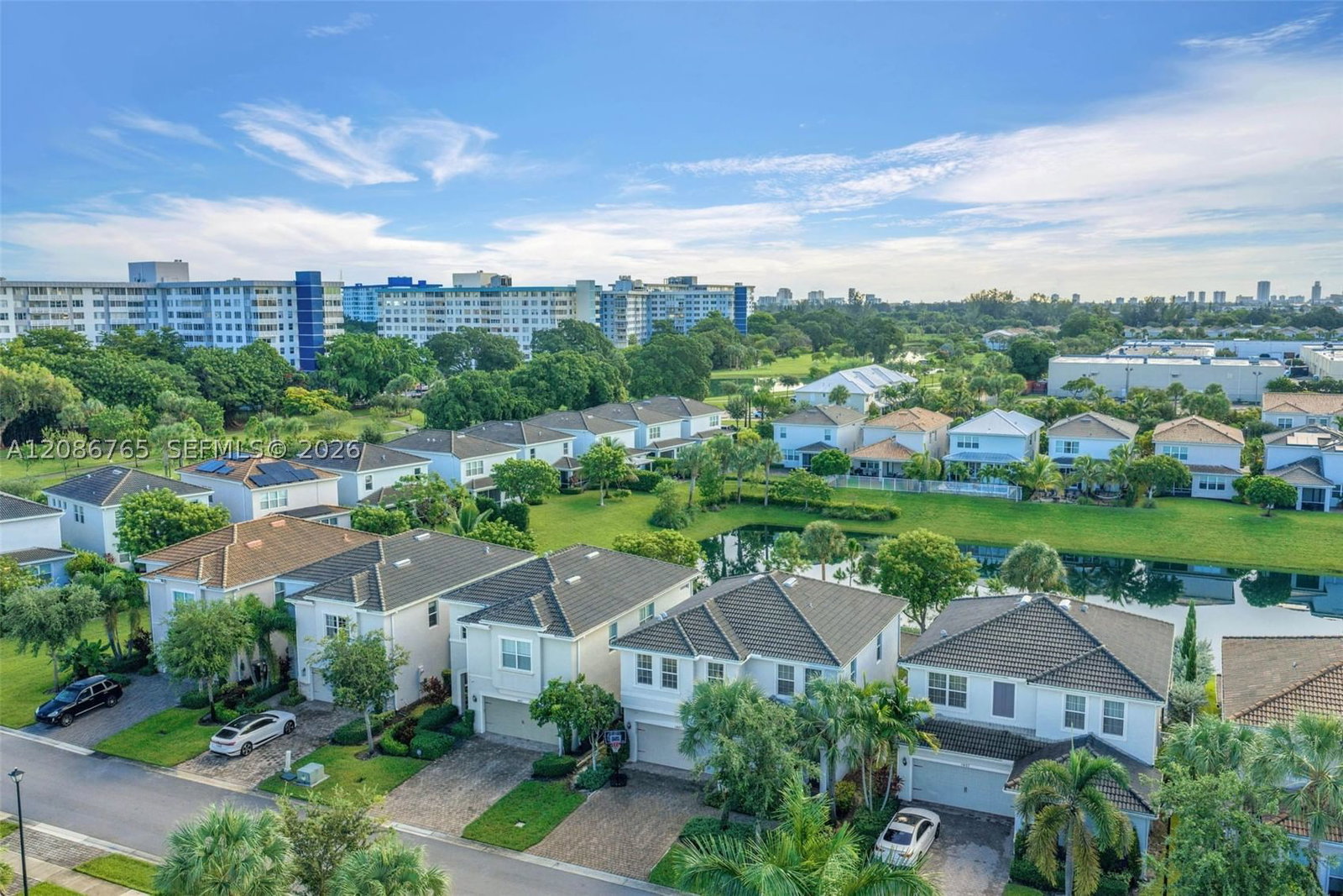 Real estate property located at 1487 Pongam Ter, Broward, Hillcrest Country Club So, Hollywood, FL
