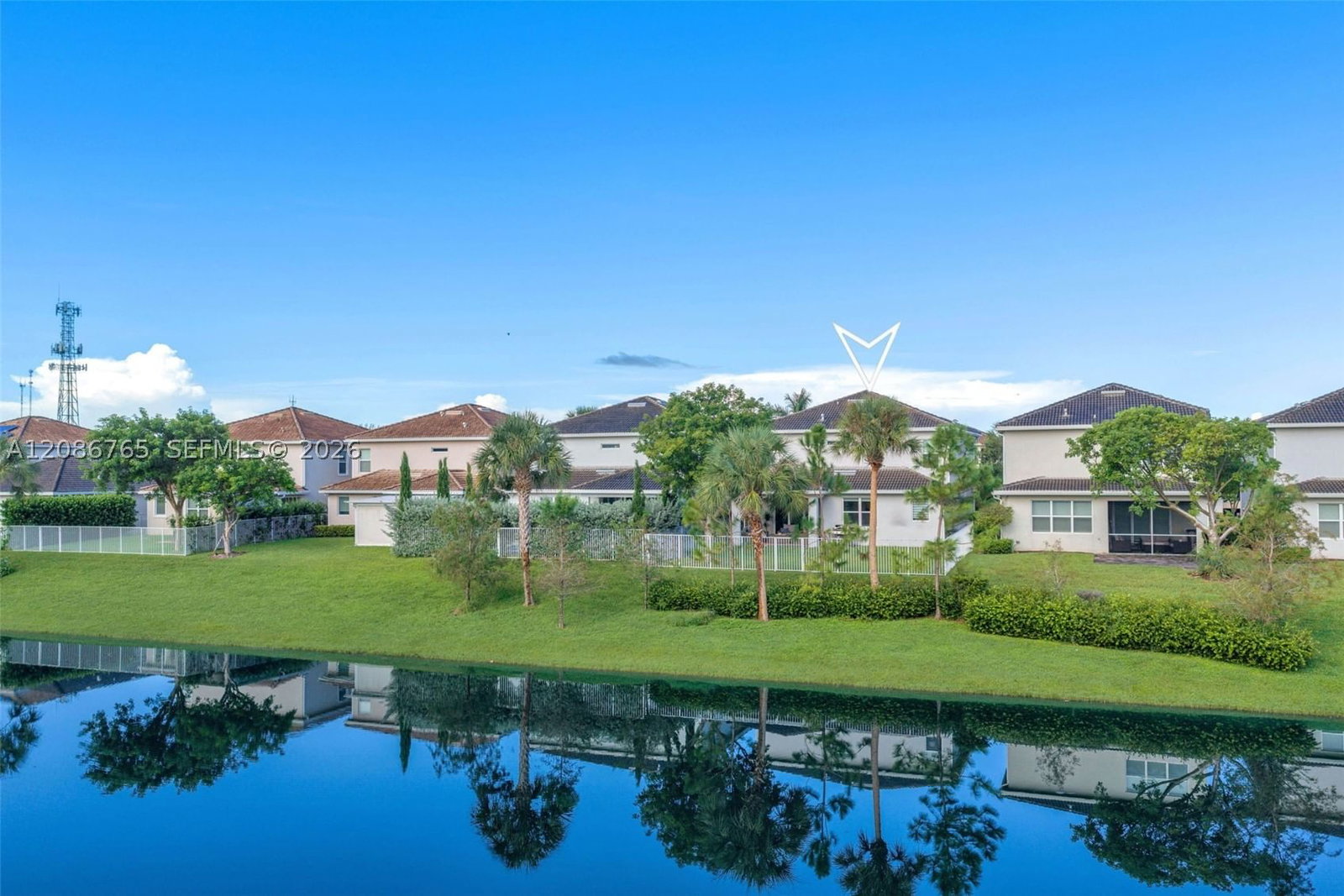 Real estate property located at 1487 Pongam Ter, Broward, Hillcrest Country Club So, Hollywood, FL