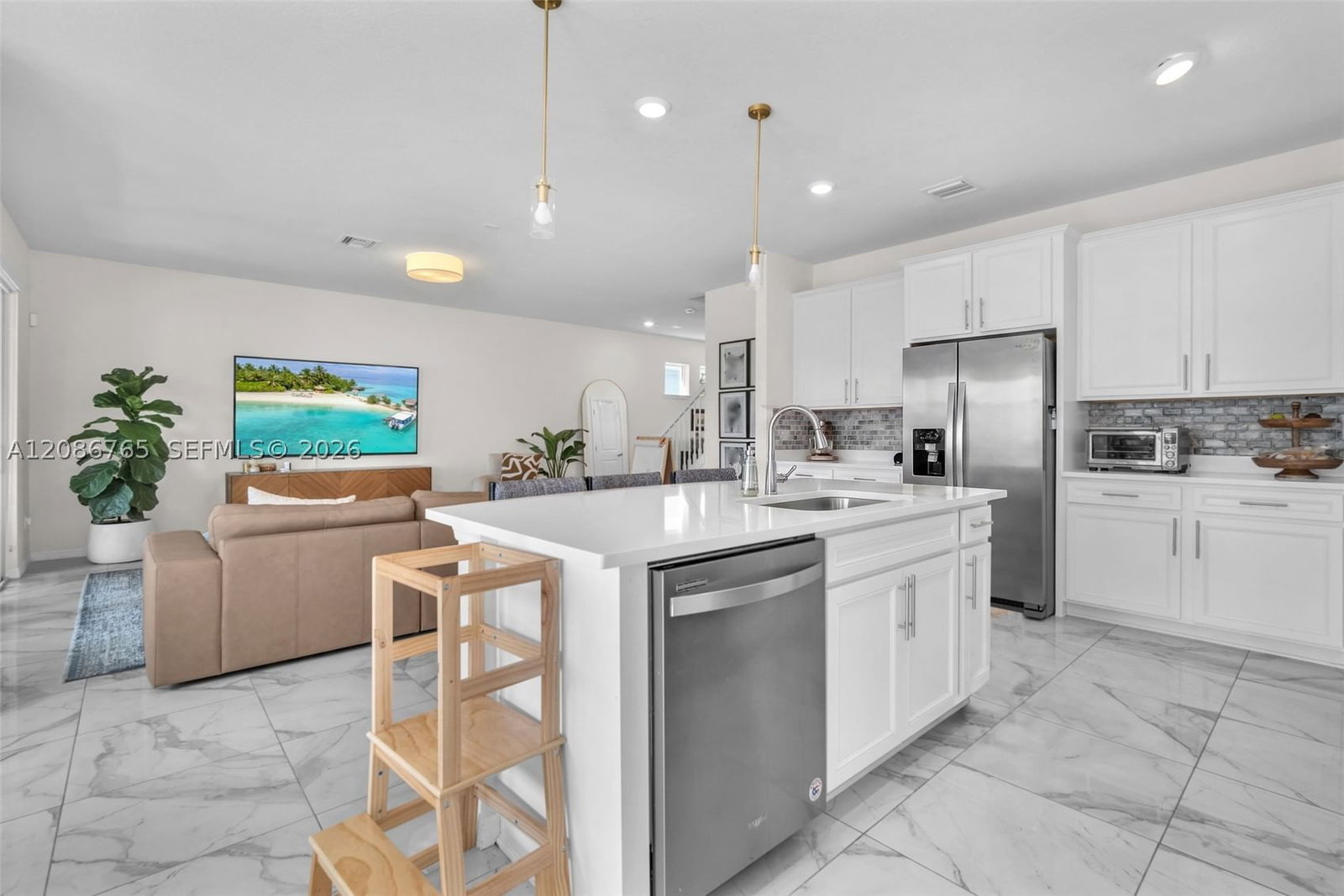 Real estate property located at 1487 Pongam Ter, Broward, Hillcrest Country Club So, Hollywood, FL