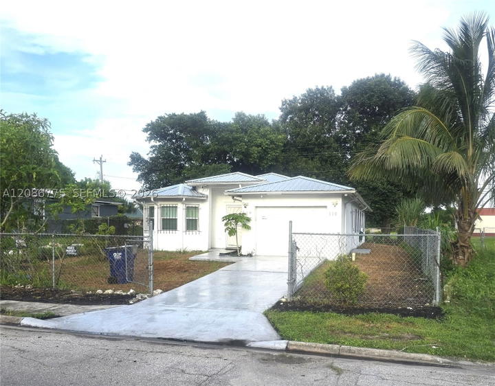 Real estate property located at 110 9th Ave, Palm Beach, Summerlins, South Bay, FL