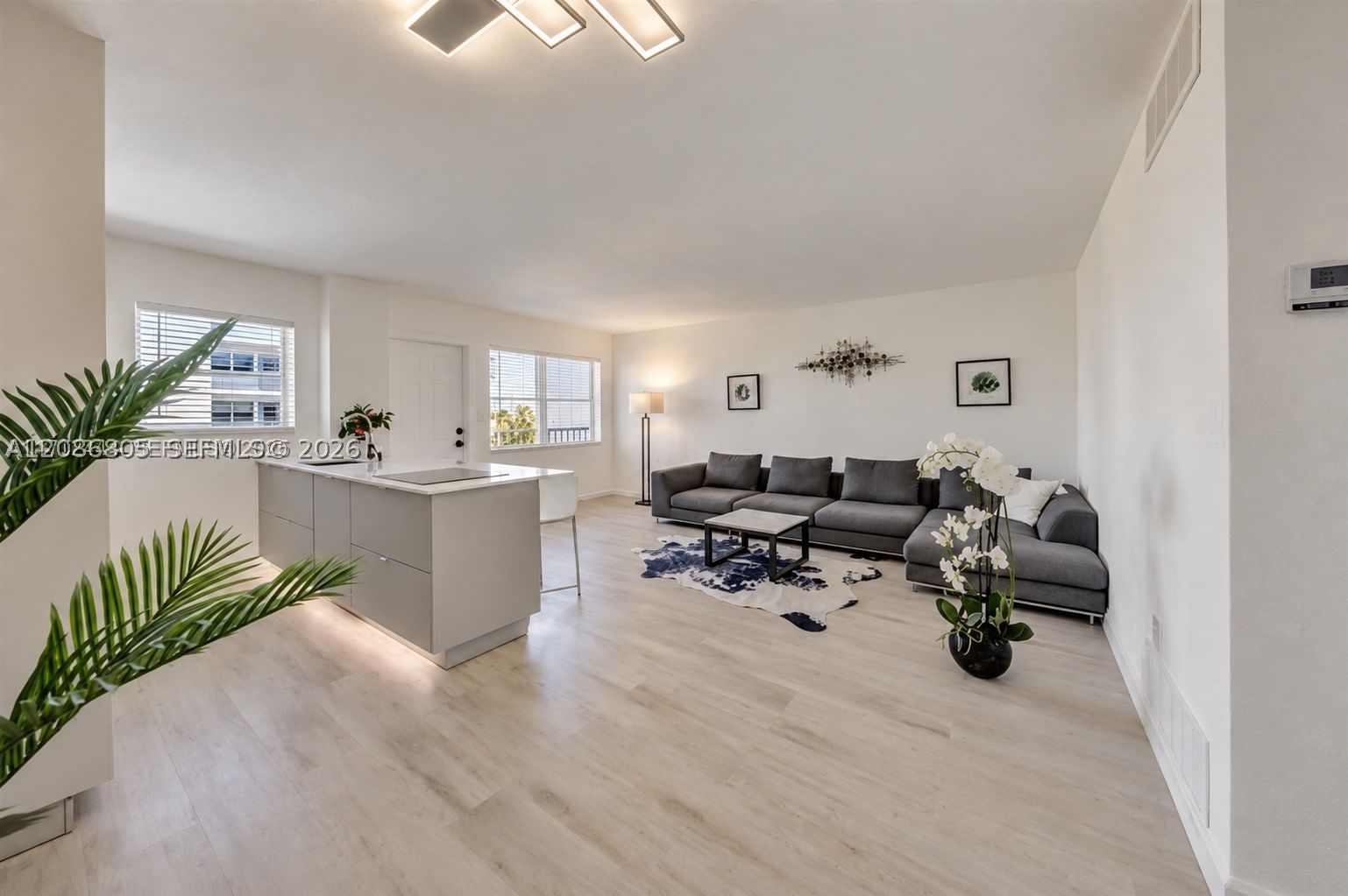 Real estate property located at 1720 Jefferson St #511, Broward, Sun Haven Towers Condo, Hollywood, FL