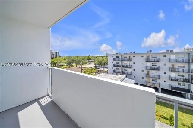 Real estate property located at 1720 Jefferson St #511, Broward, Sun Haven Towers Condo, Hollywood, FL