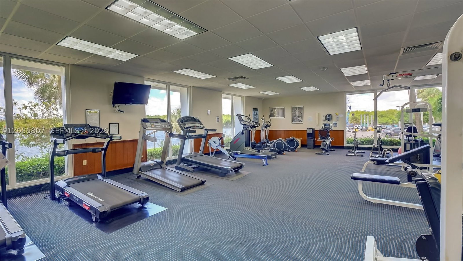 Real estate property located at 500 Bayview Dr #1420, Miami-dade, Arlen House West Condo, Sunny Isles Beach, FL