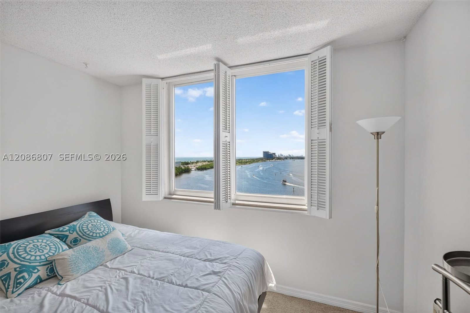Real estate property located at 500 Bayview Dr #1420, Miami-dade, Arlen House West Condo, Sunny Isles Beach, FL