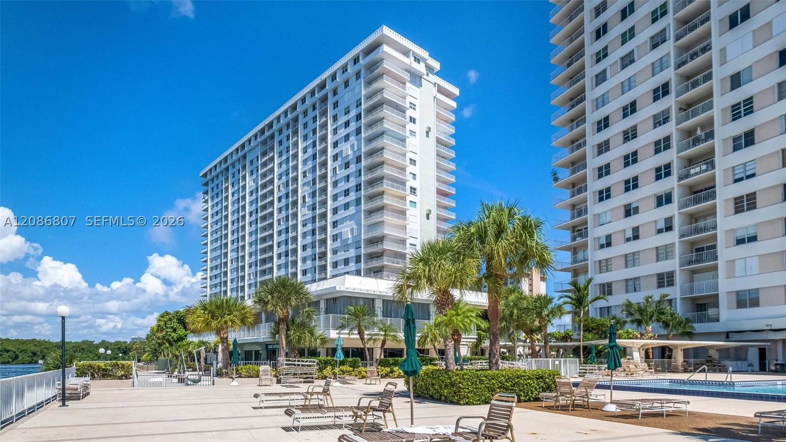 Real estate property located at 500 Bayview Dr #1420, Miami-dade, Arlen House West Condo, Sunny Isles Beach, FL