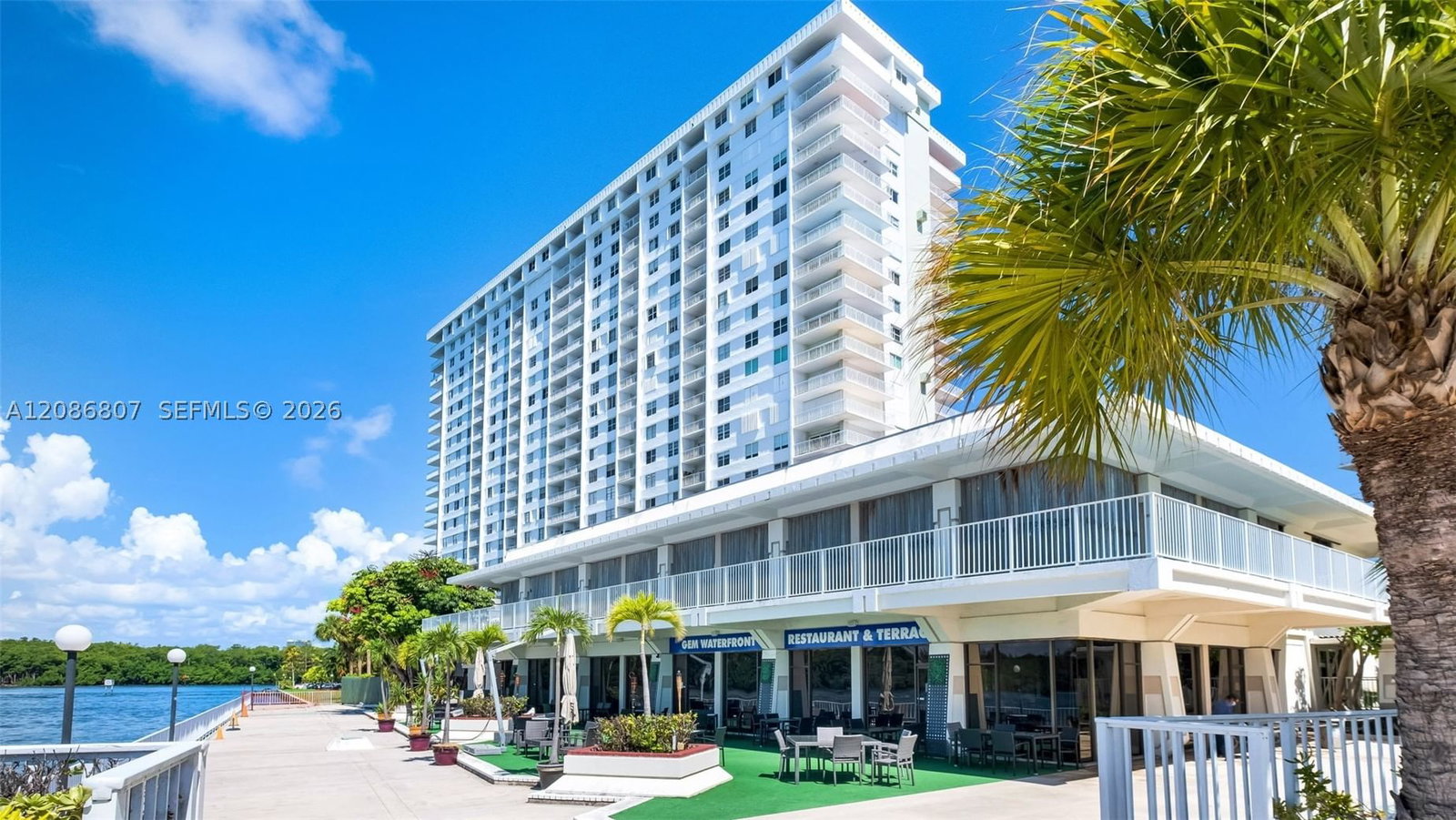 Real estate property located at 500 Bayview Dr #1420, Miami-dade, Arlen House West Condo, Sunny Isles Beach, FL
