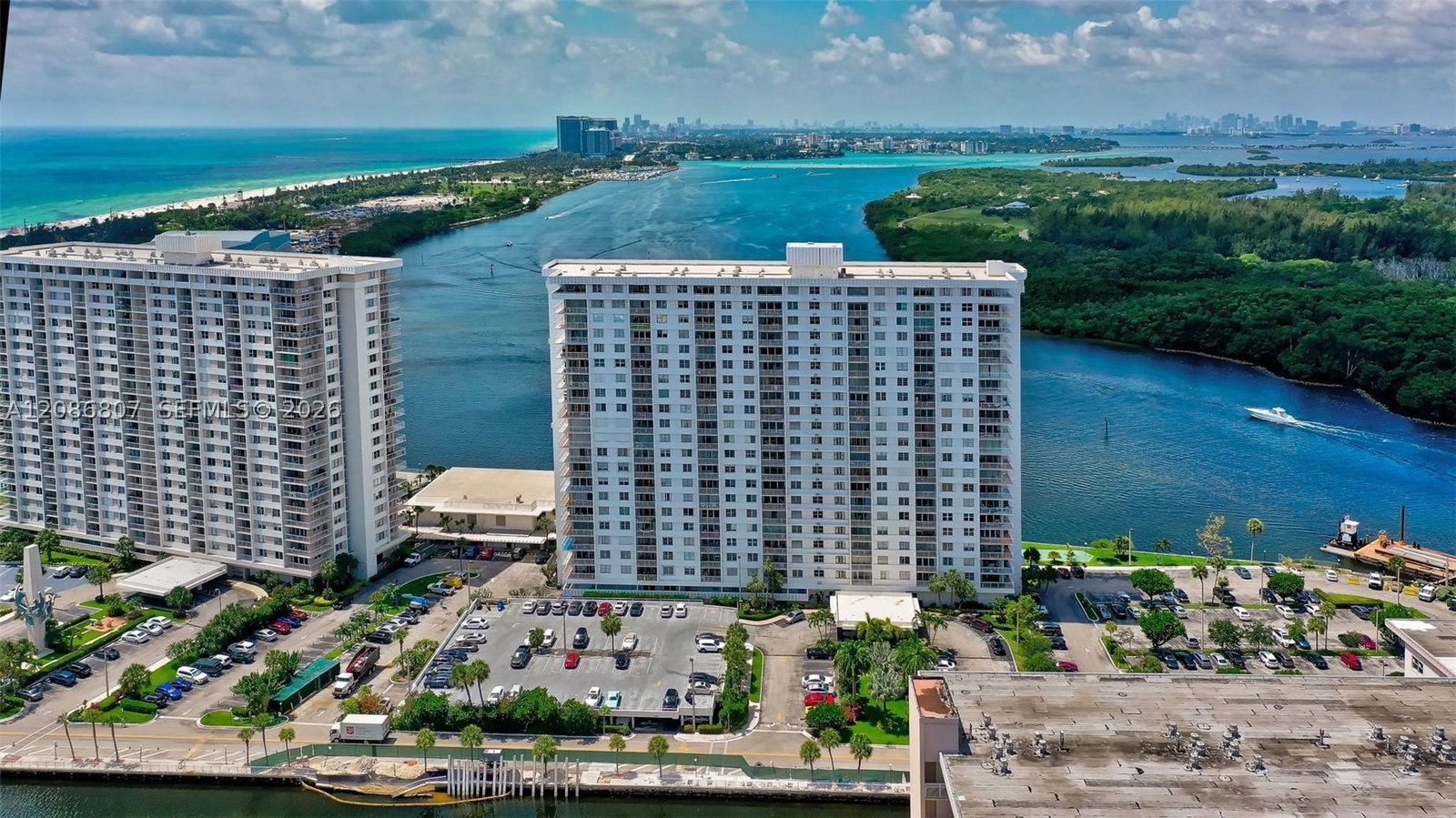 Real estate property located at 500 Bayview Dr #1420, Miami-dade, Arlen House West Condo, Sunny Isles Beach, FL