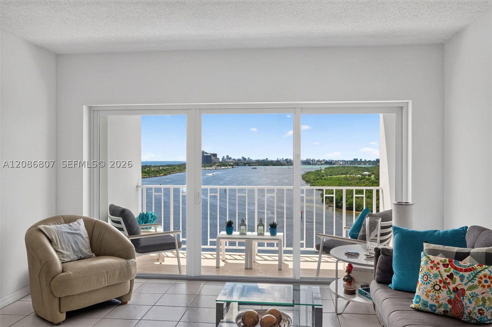 Real estate property located at 500 Bayview Dr #1420, Miami-dade, Arlen House West Condo, Sunny Isles Beach, FL